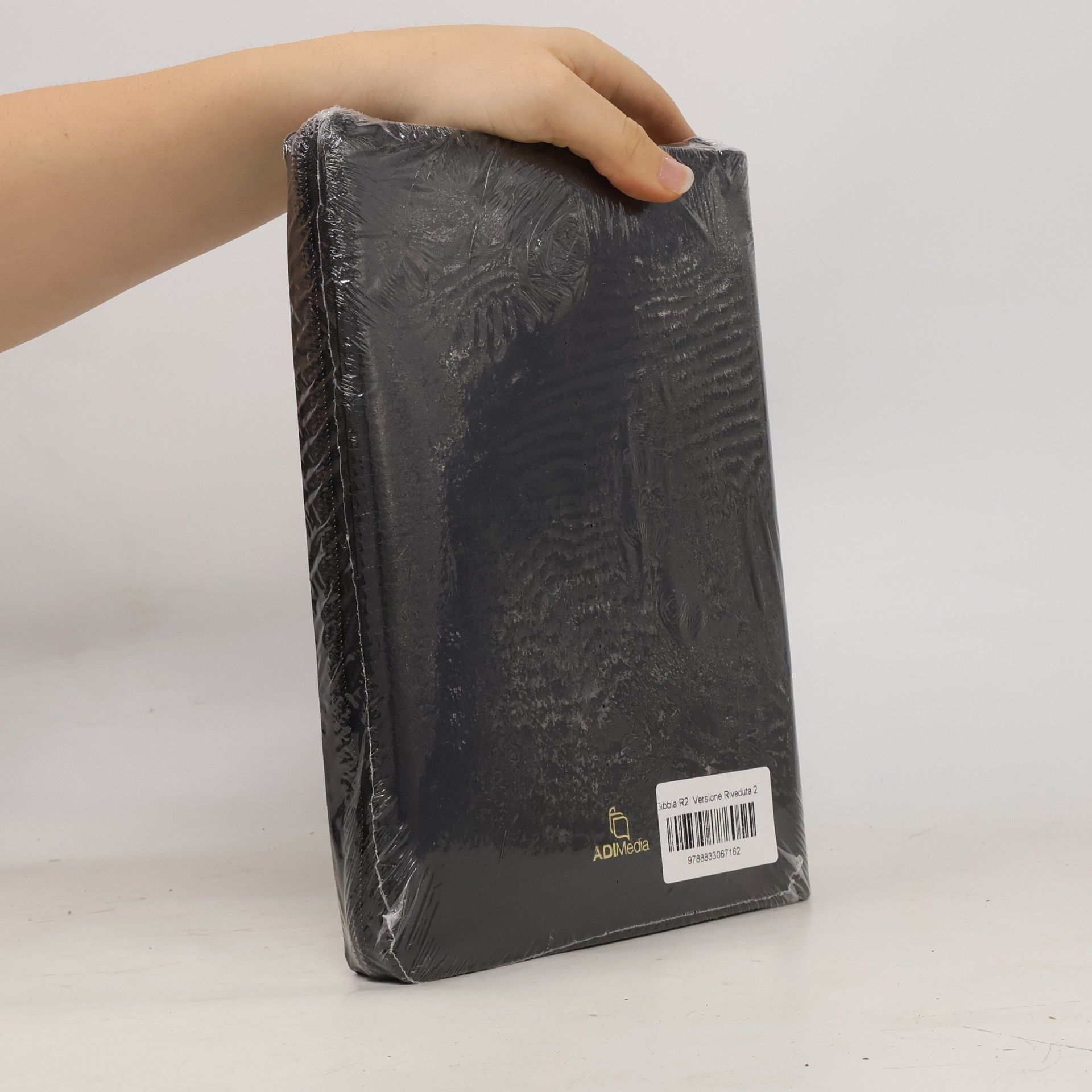 Bibbia R2. Versione riveduta 2020. Caratteri grandi. Ediz. pelle nera, taglio oro, cerniera