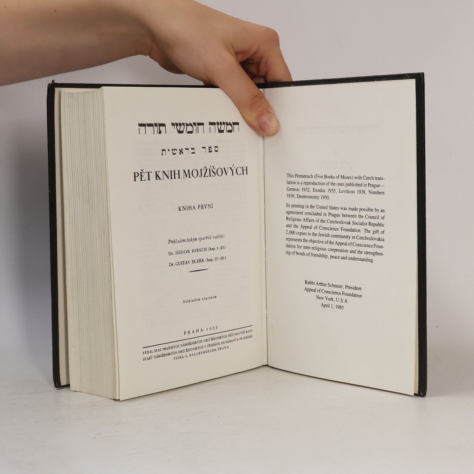 Isidor Hirsch חמשה חומשי תורה. זכרון משה. Pět knih Mojžíšových