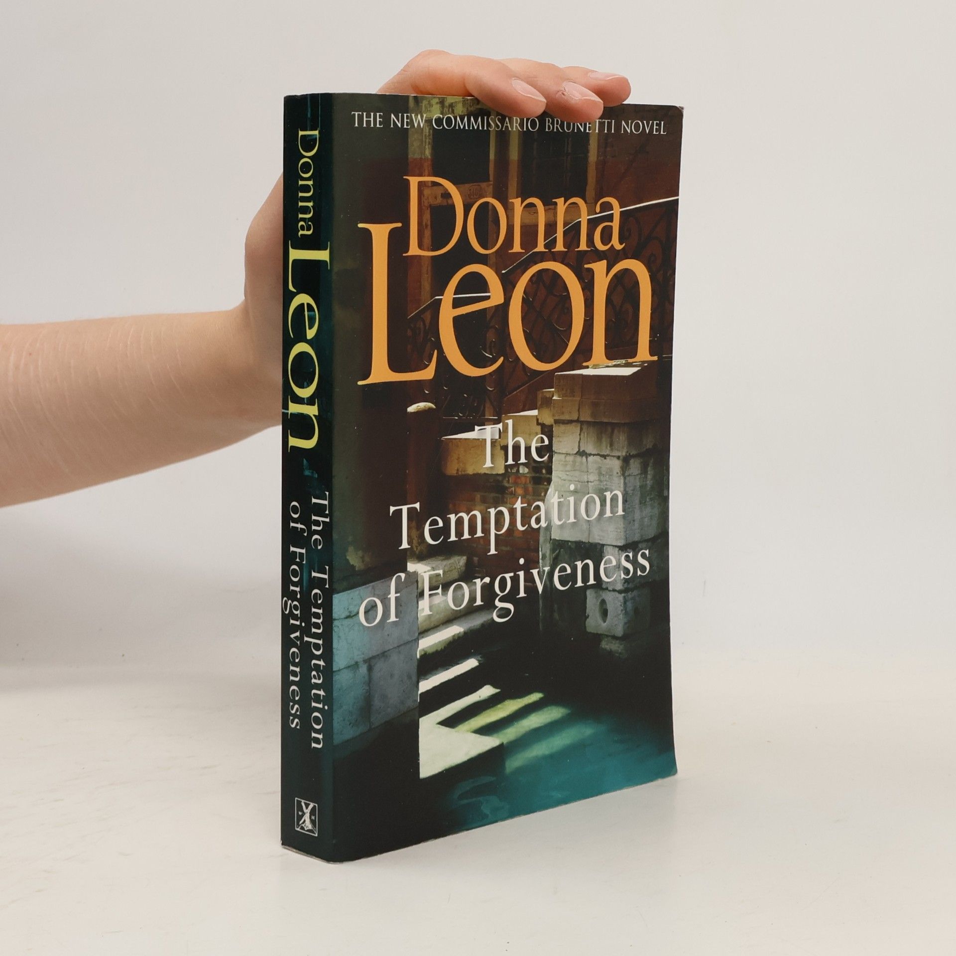 Donna Leon The Temptation of Forgiveness