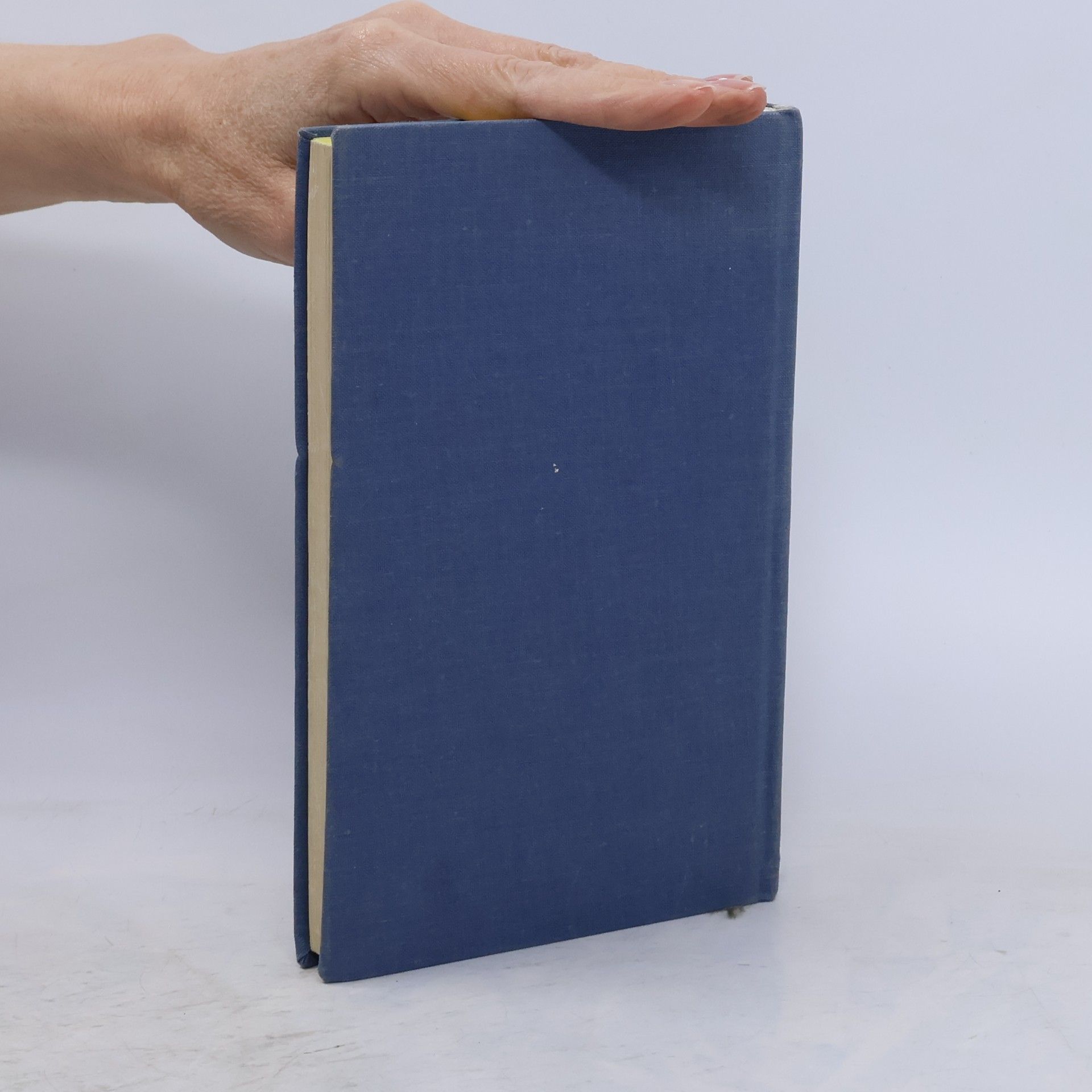 Autores varios Mezi člověkem a Bohem