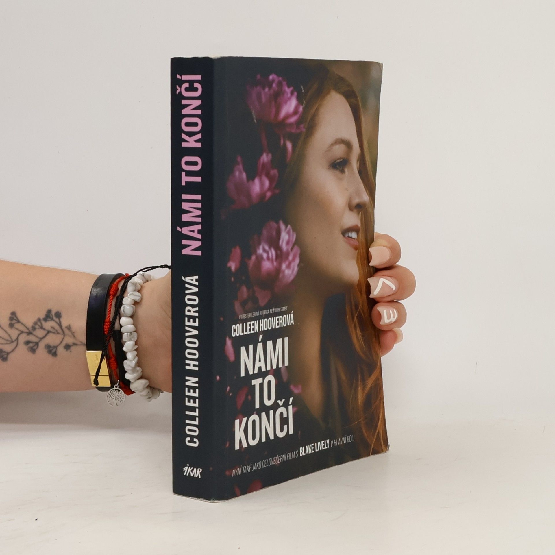 Colleen Hoover Námi to končí