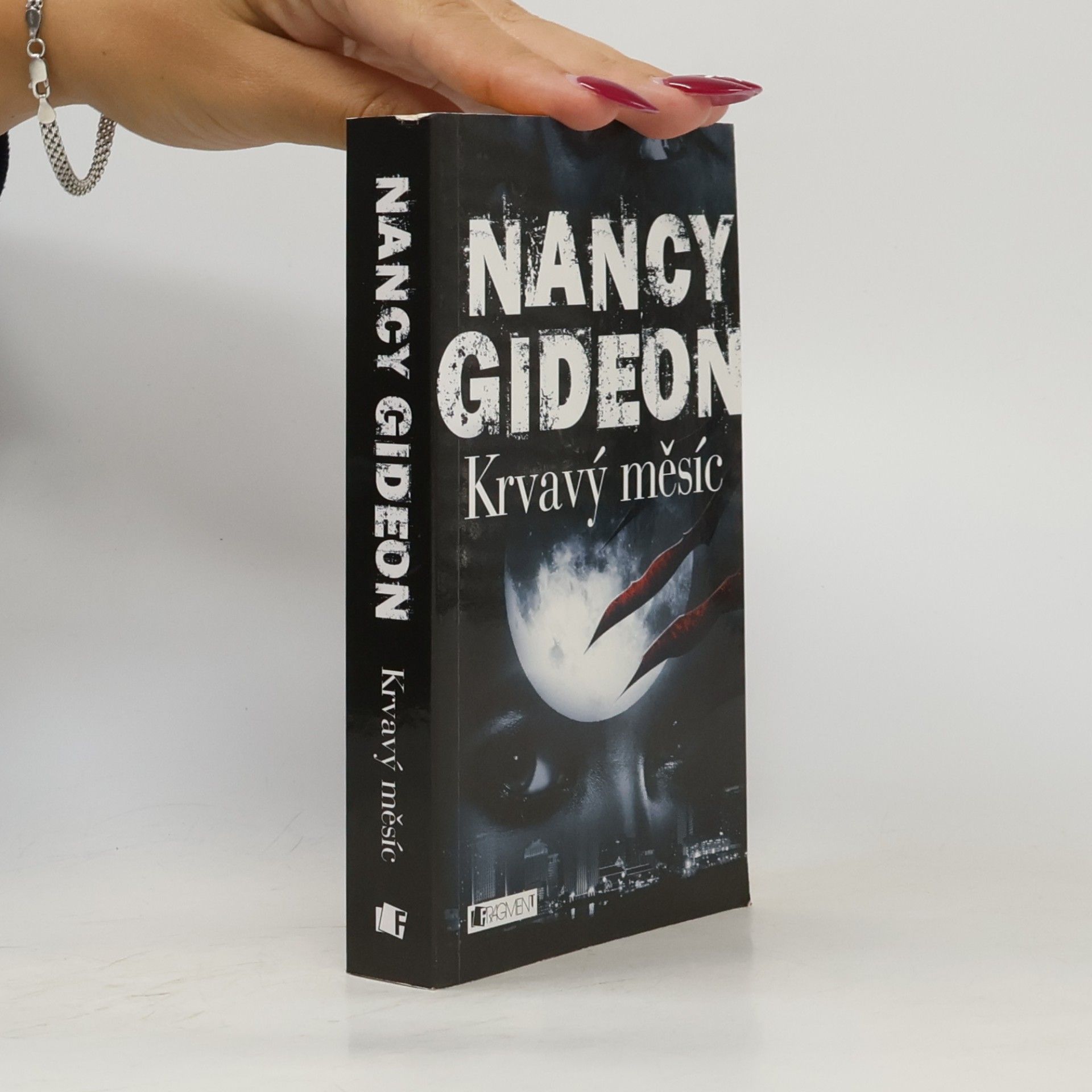 Nancy Gideon Krvavý měsíc