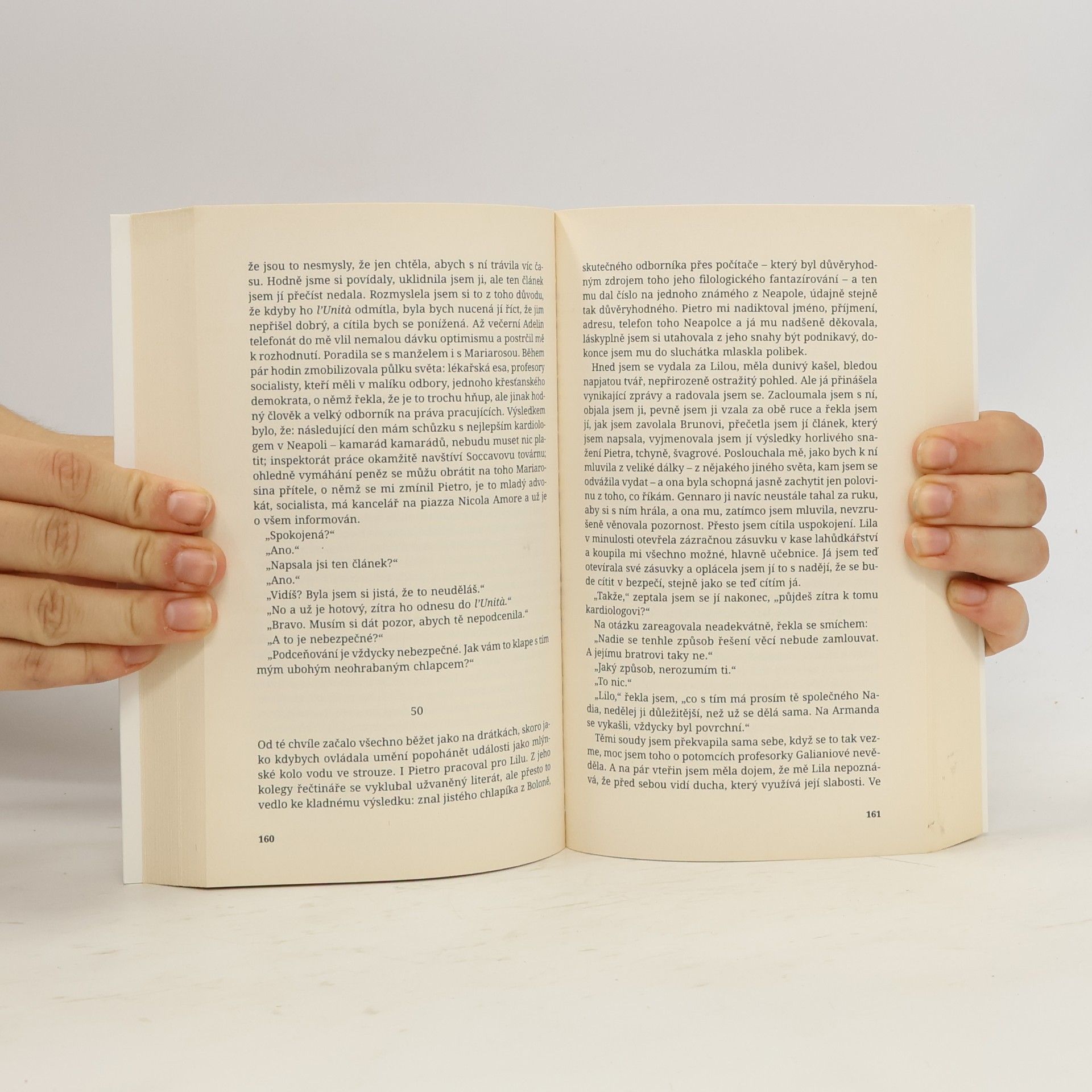 Elena Ferrante Geniální přítelkyně. Díl třetí, Příběh těch, co odcházejí, a těch, kteří zůstanou