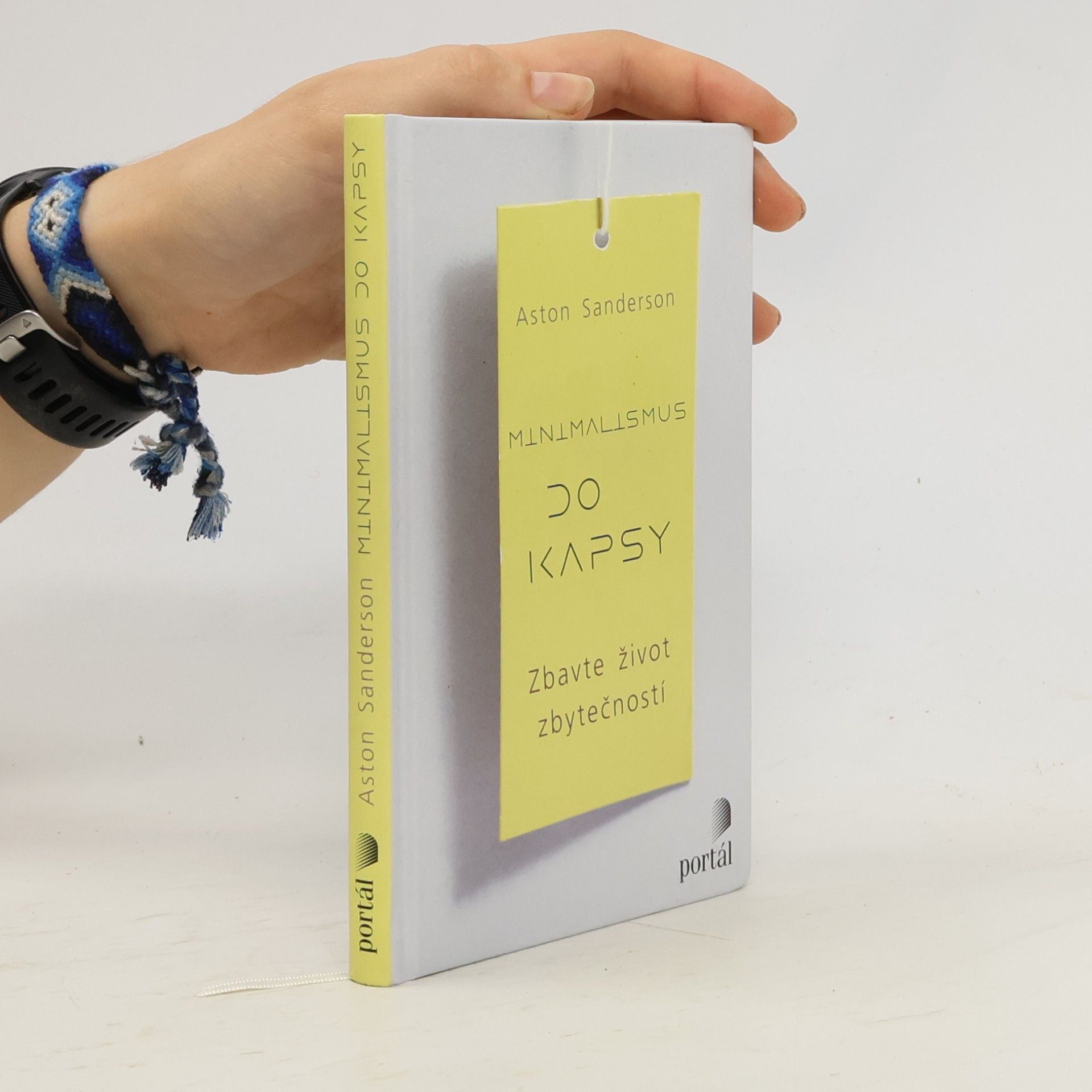 Aston Sanderson Minimalismus do kapsy