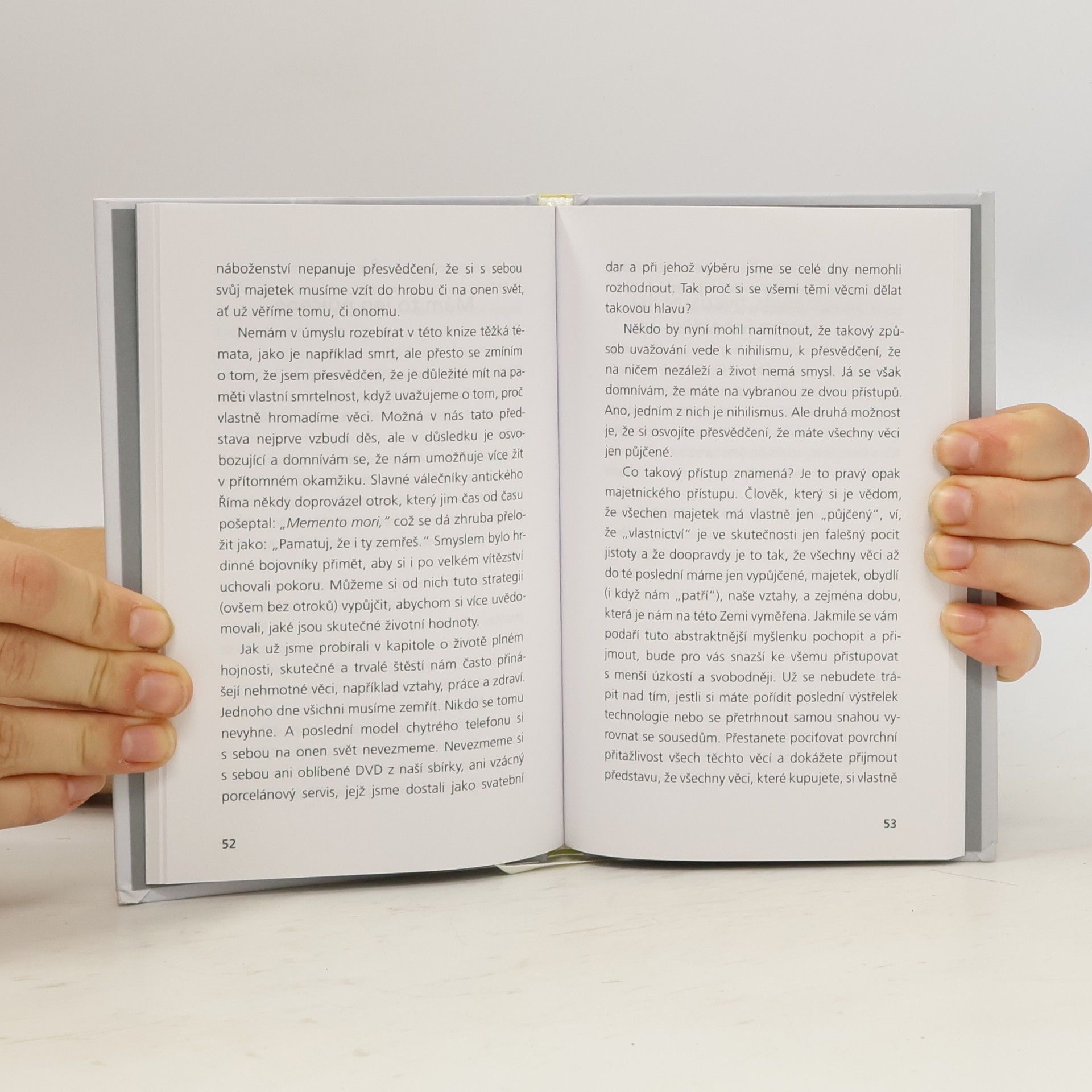Aston Sanderson Minimalismus do kapsy