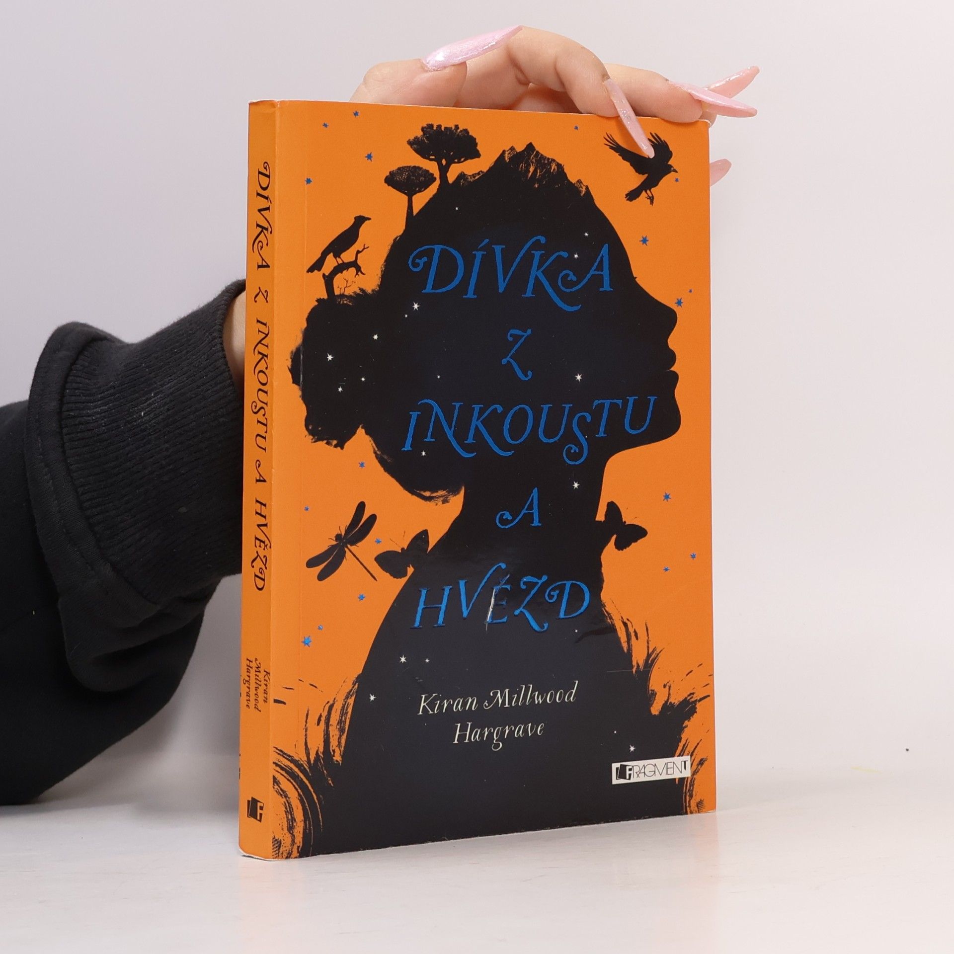 Kiran Millwood Hargrave Dívka z inkoustu a hvězd