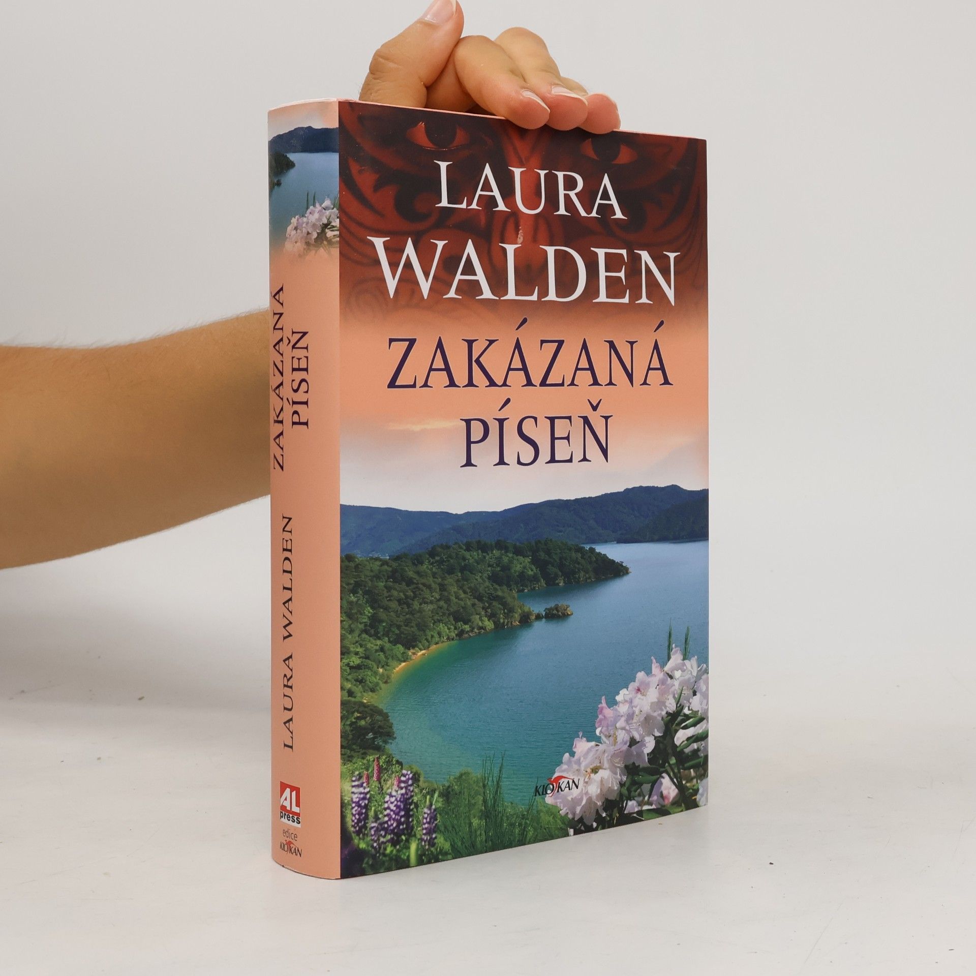 Laura Walden Zakázaná píseň
