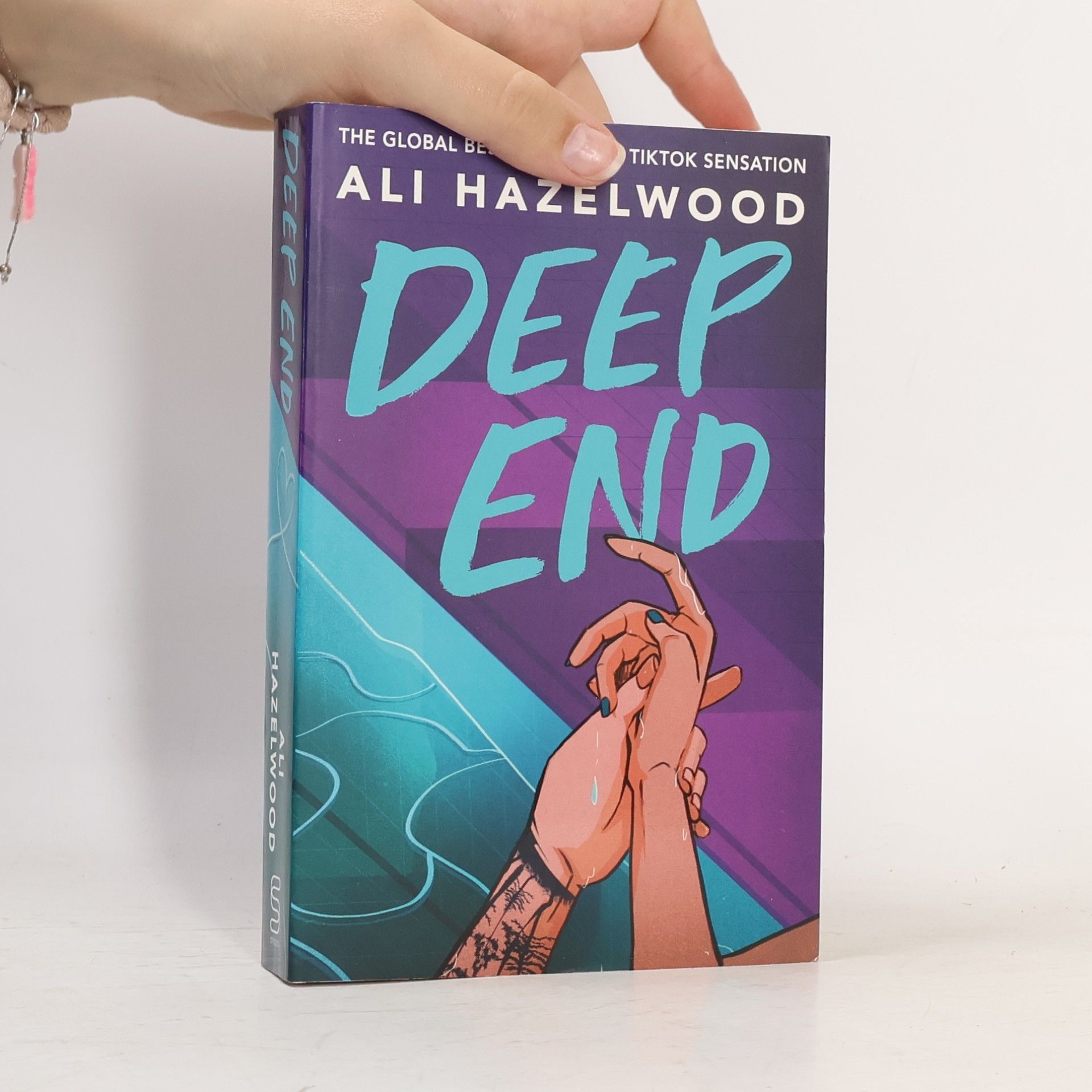 Ali Hazelwood Deep End