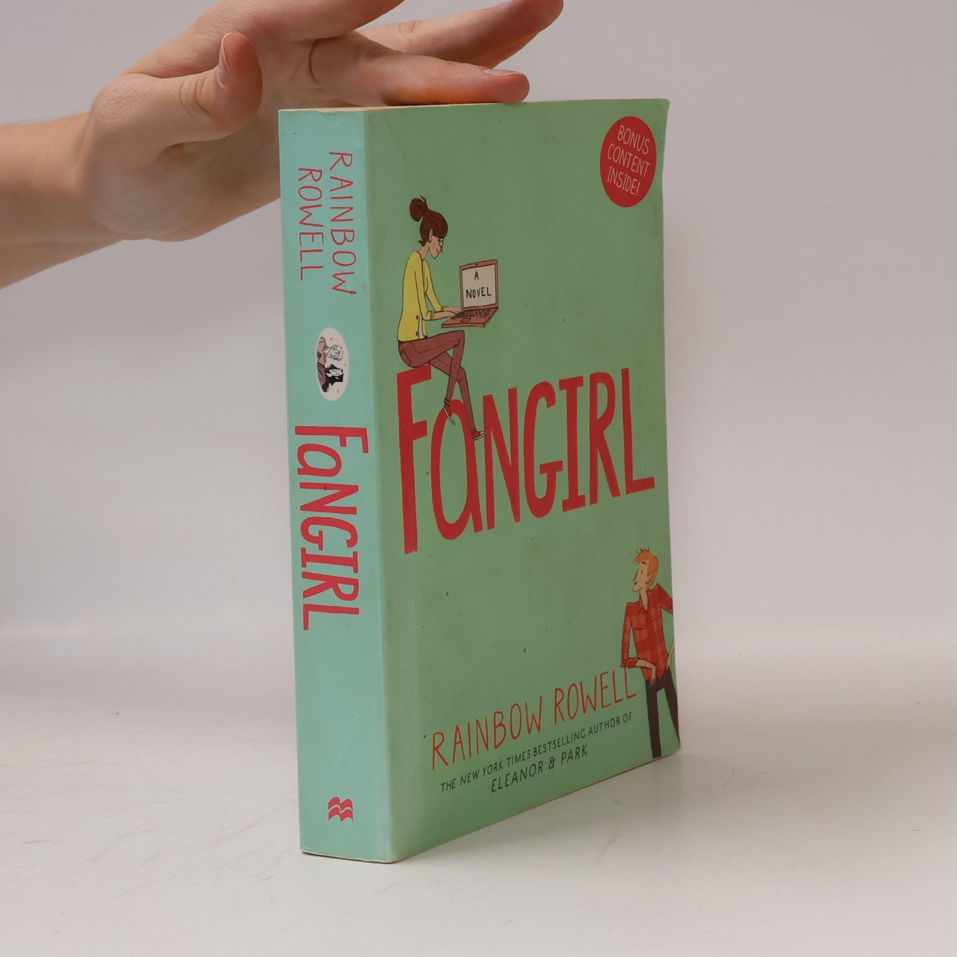 Rainbow Rowell Fangirl