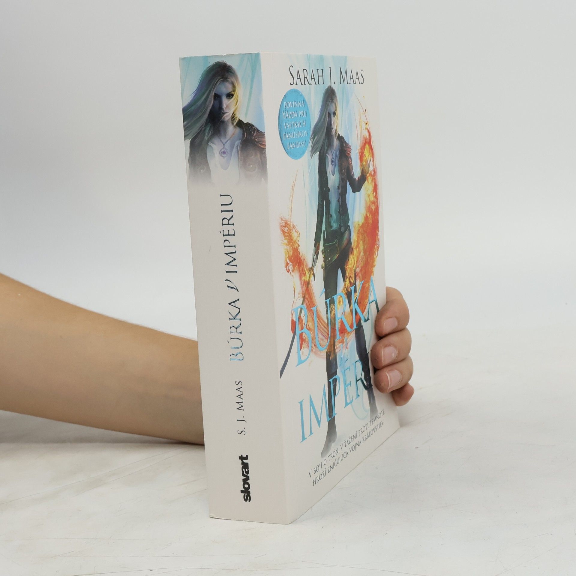 Sarah J. Maas Búrka v impériu