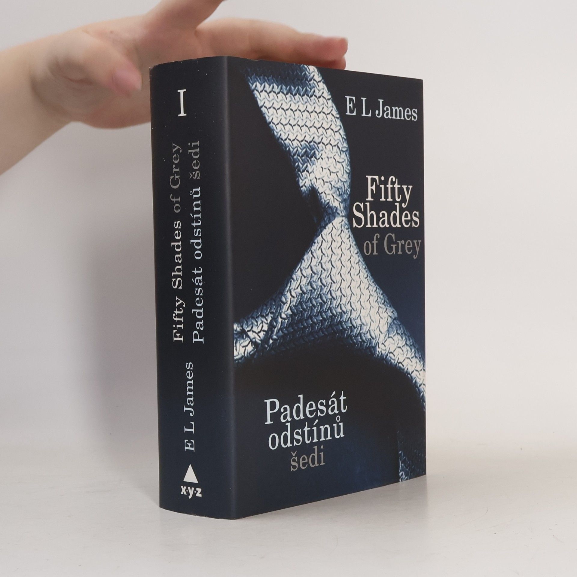 E. L. James Padesát odstínů šedi