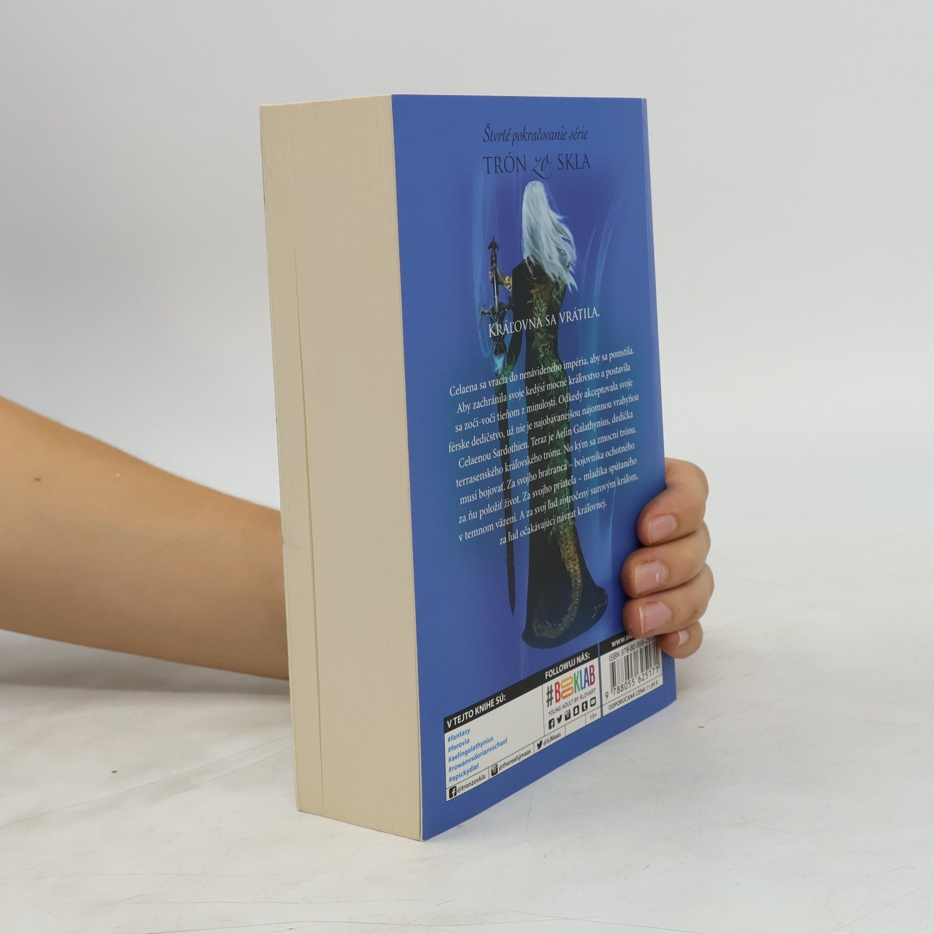 Sarah J. Maas Kráľovná v tieňoch