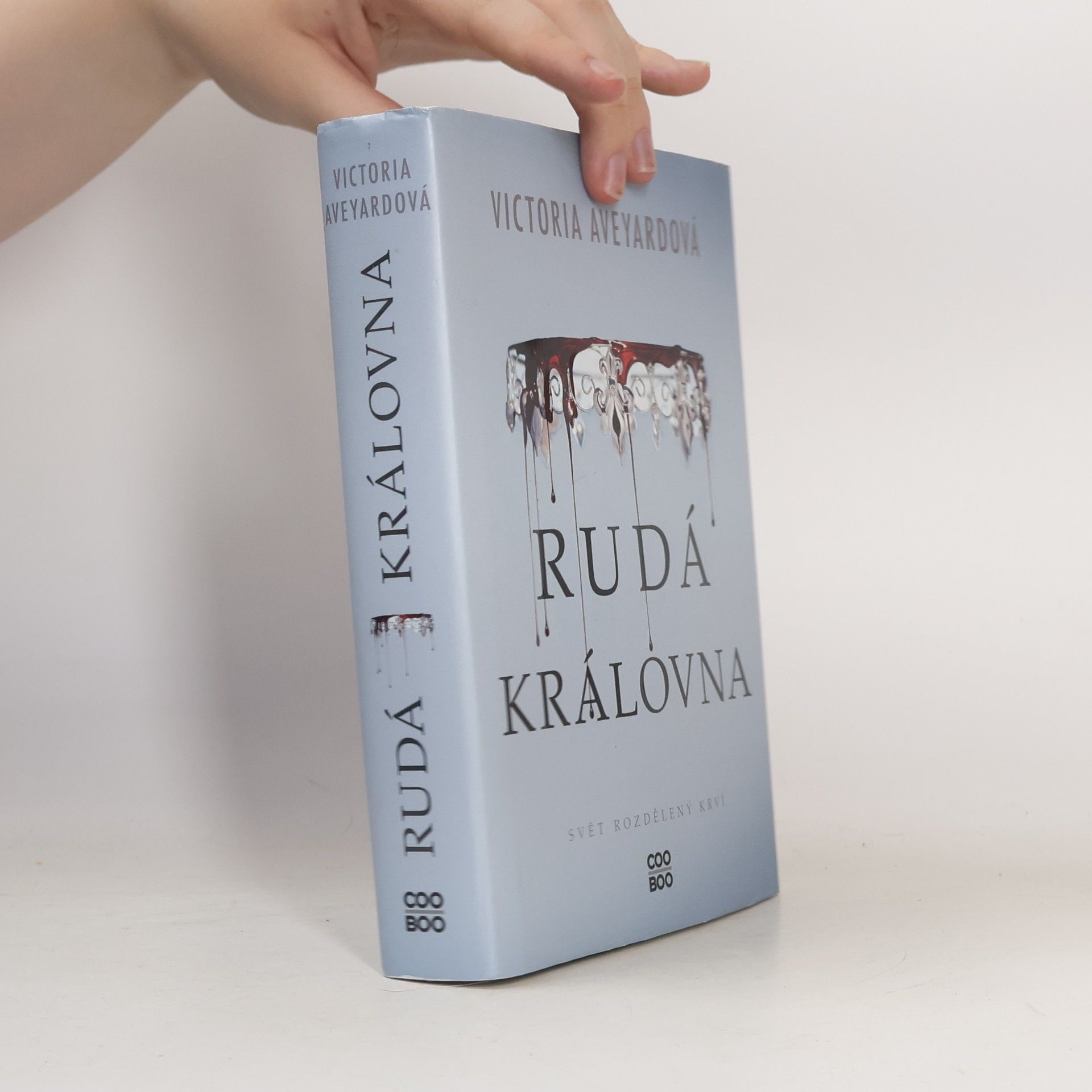 Victoria Aveyard Rudá královna