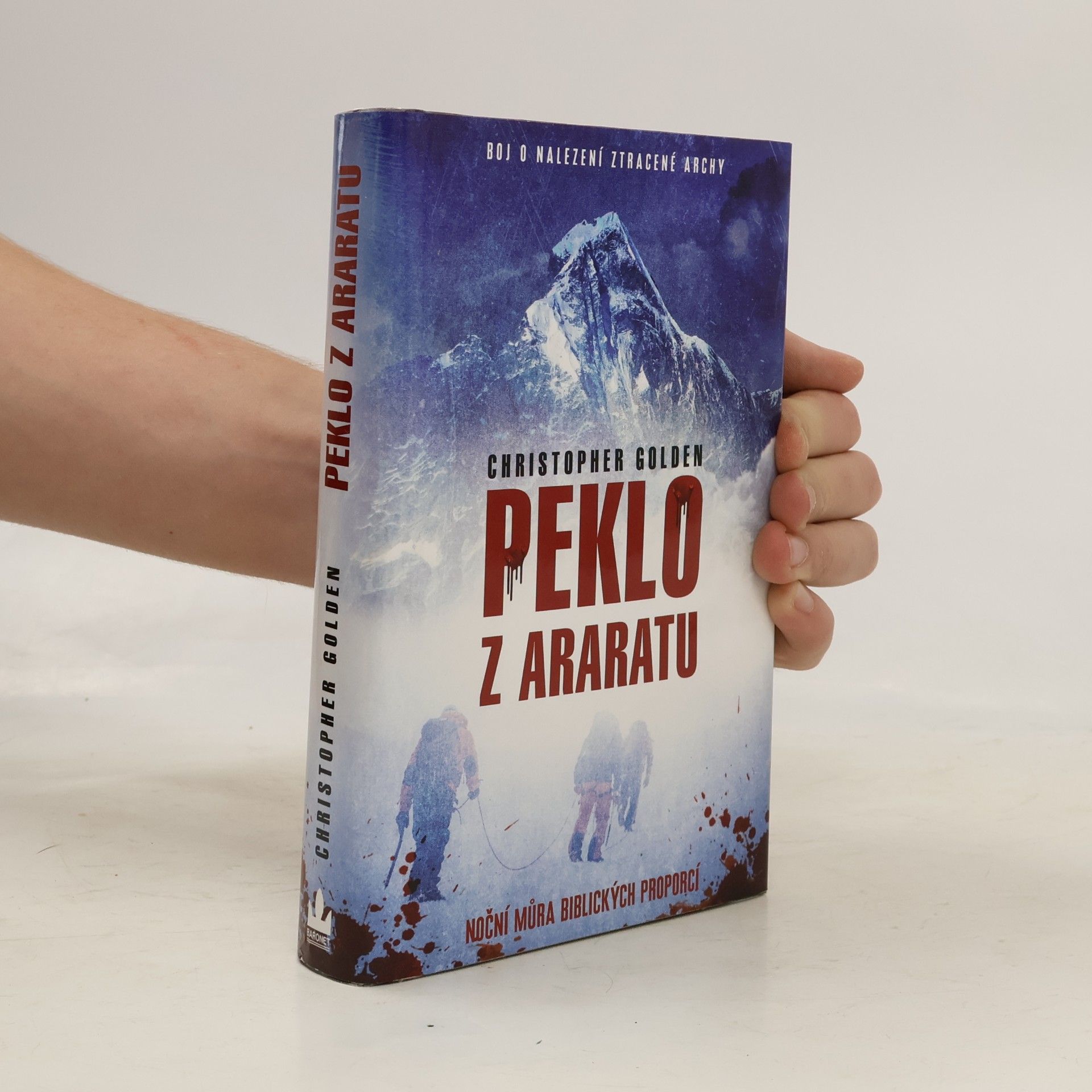 Christopher Golden Peklo z Araratu