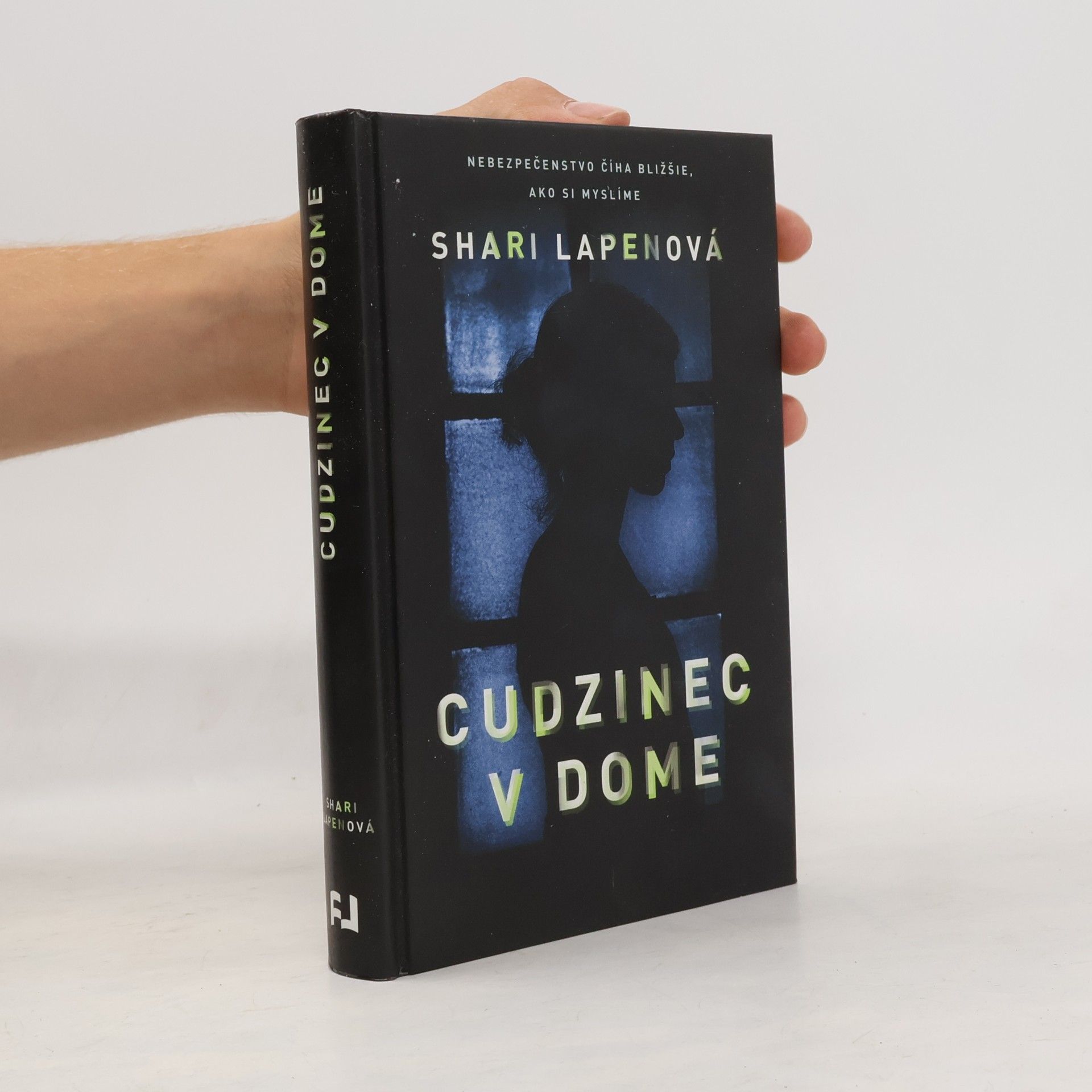 Shari Lapena Cudzinec v dome