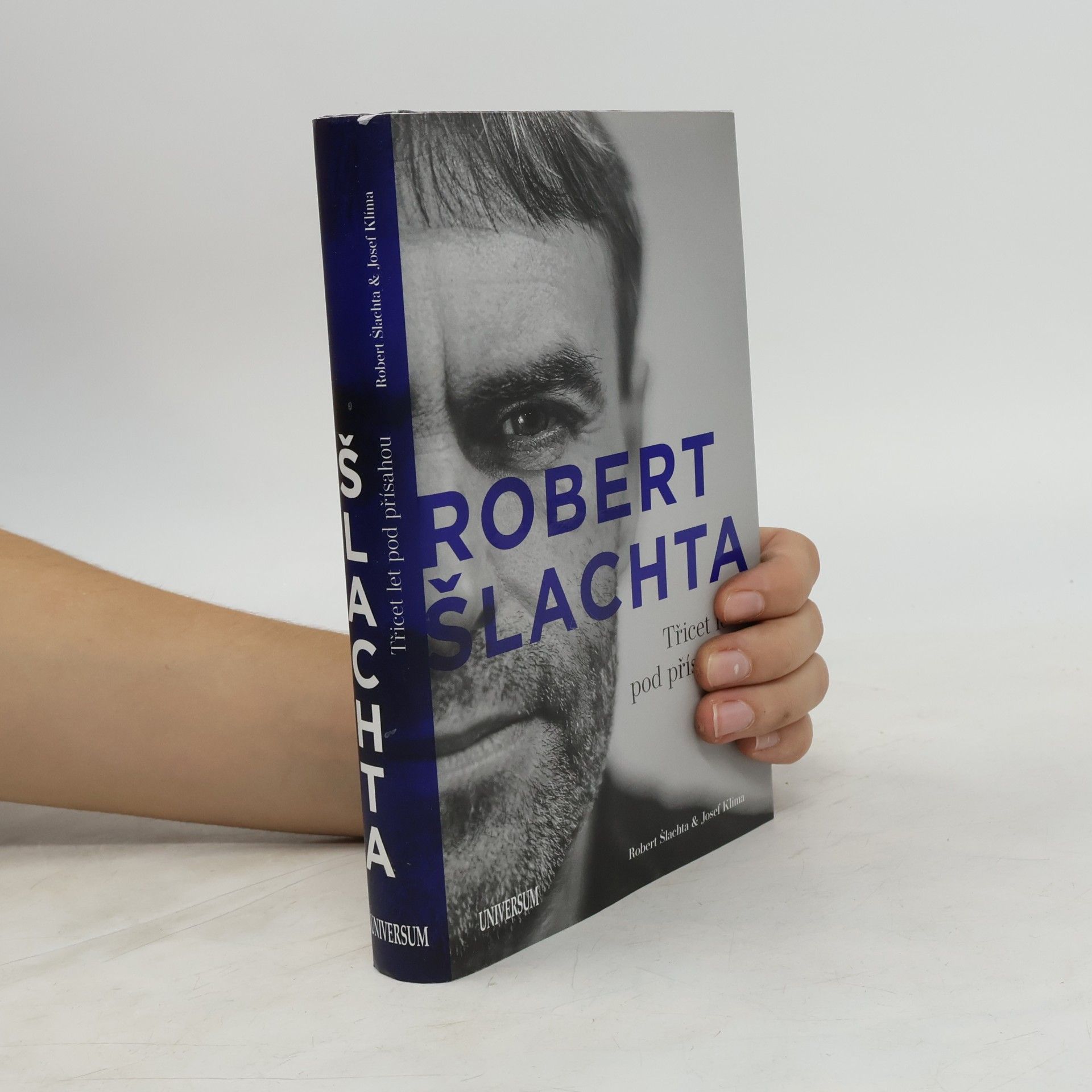 Robert Šlachta Robert Šlachta. Třicet let pod přísahou