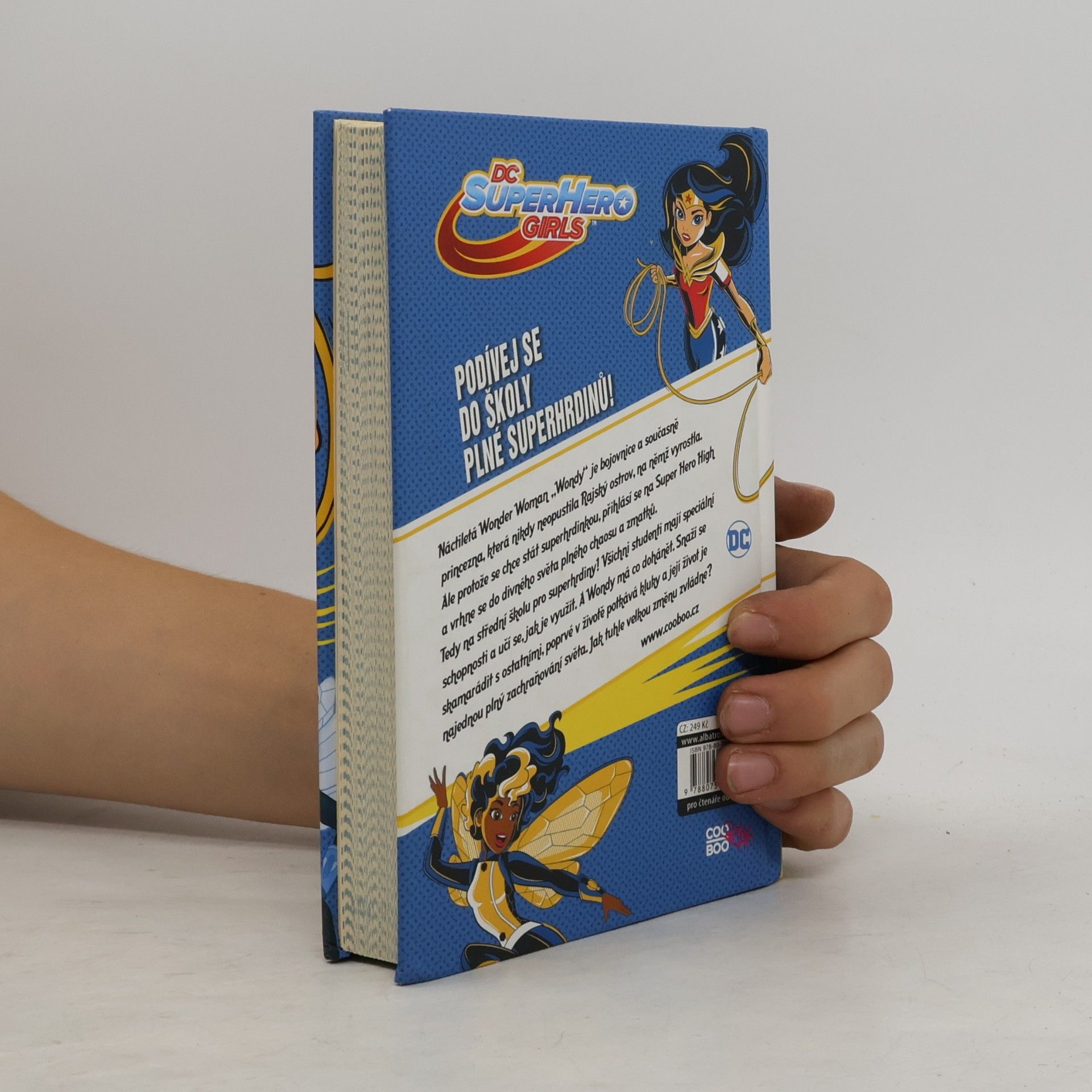 Lisa Yee Wonder Woman na Super Hero High