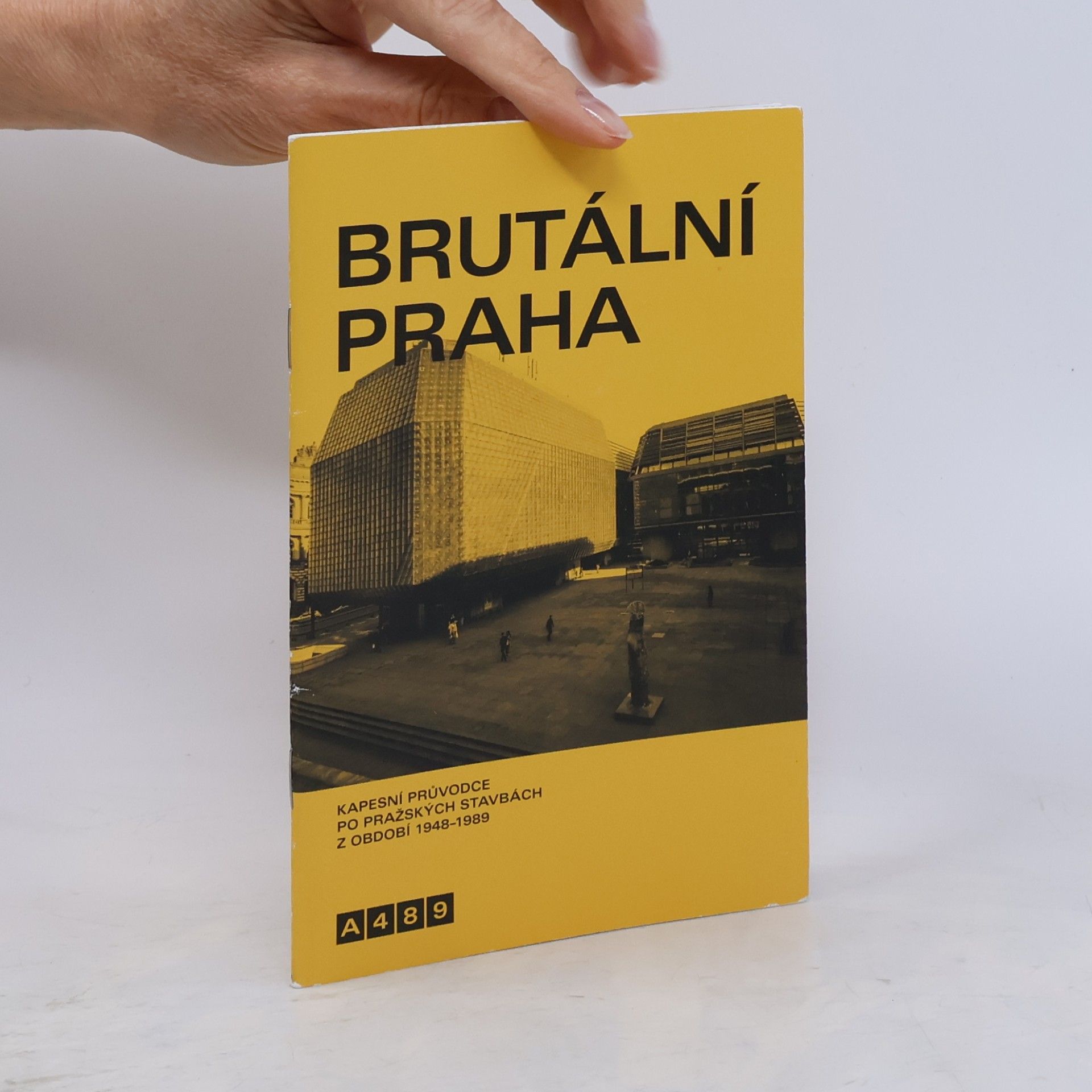 Pavlína Karbanová Krásná Brutální Praha