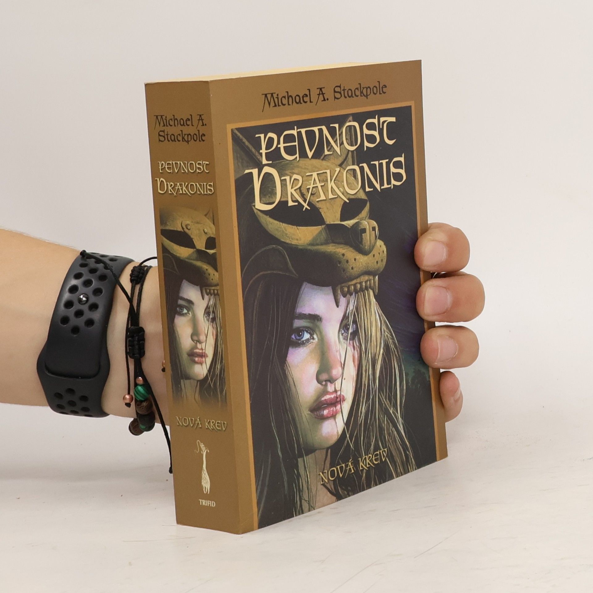 Michael A. Stackpole Pevnost Drakonis. Nová krev