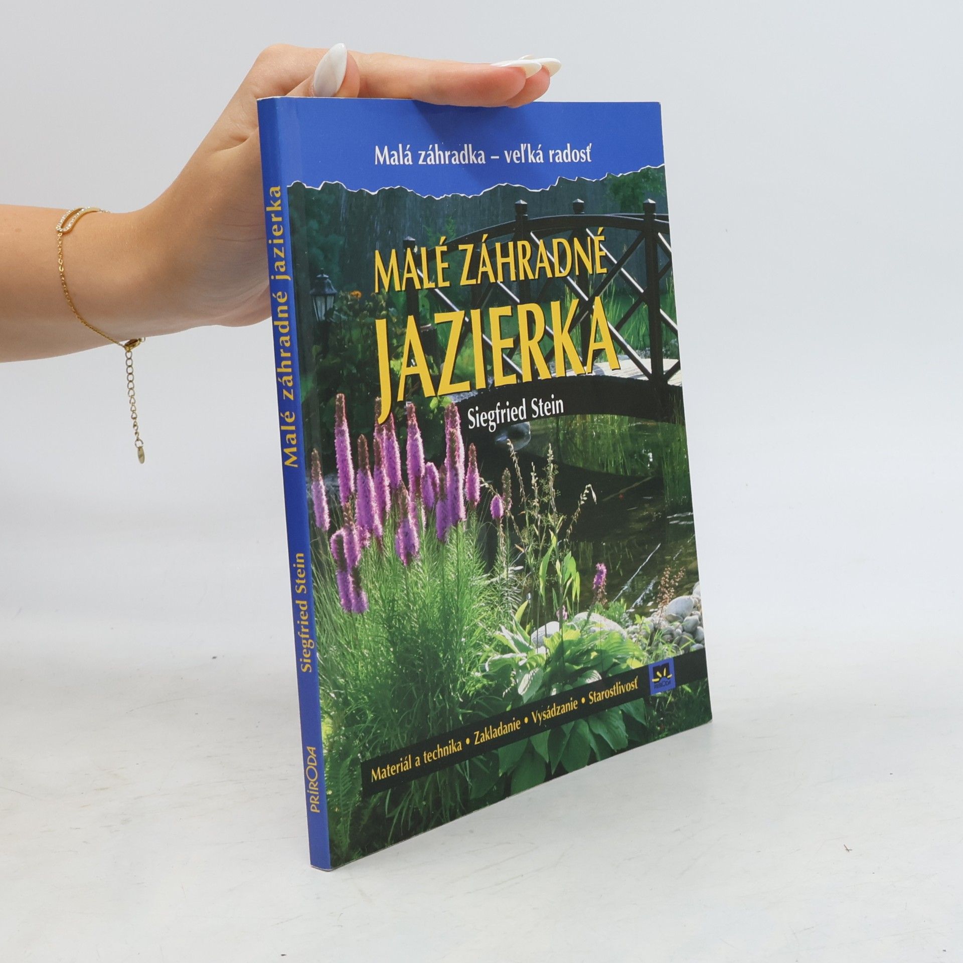Malé záhradné jazierka