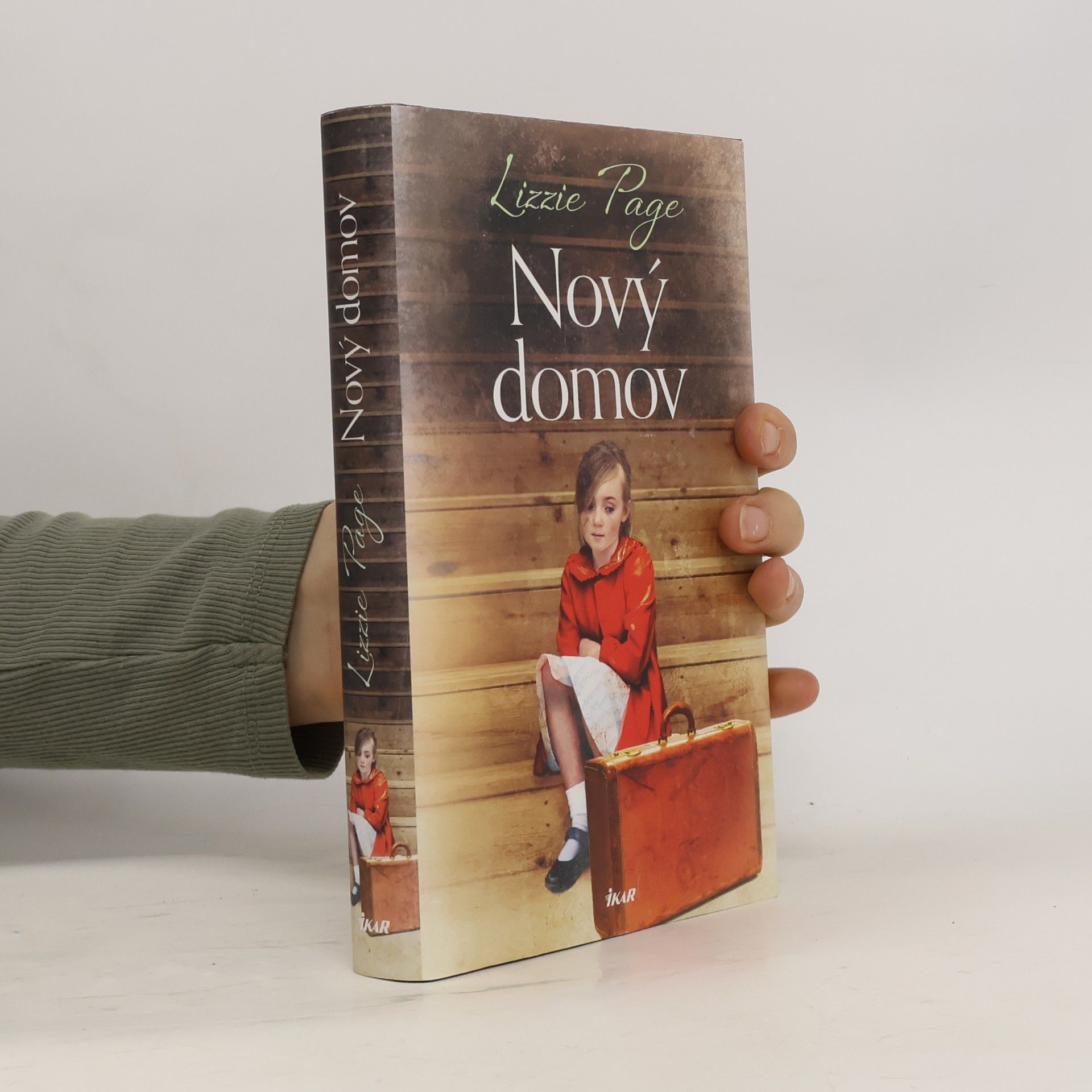 Lizzie Page Nový domov