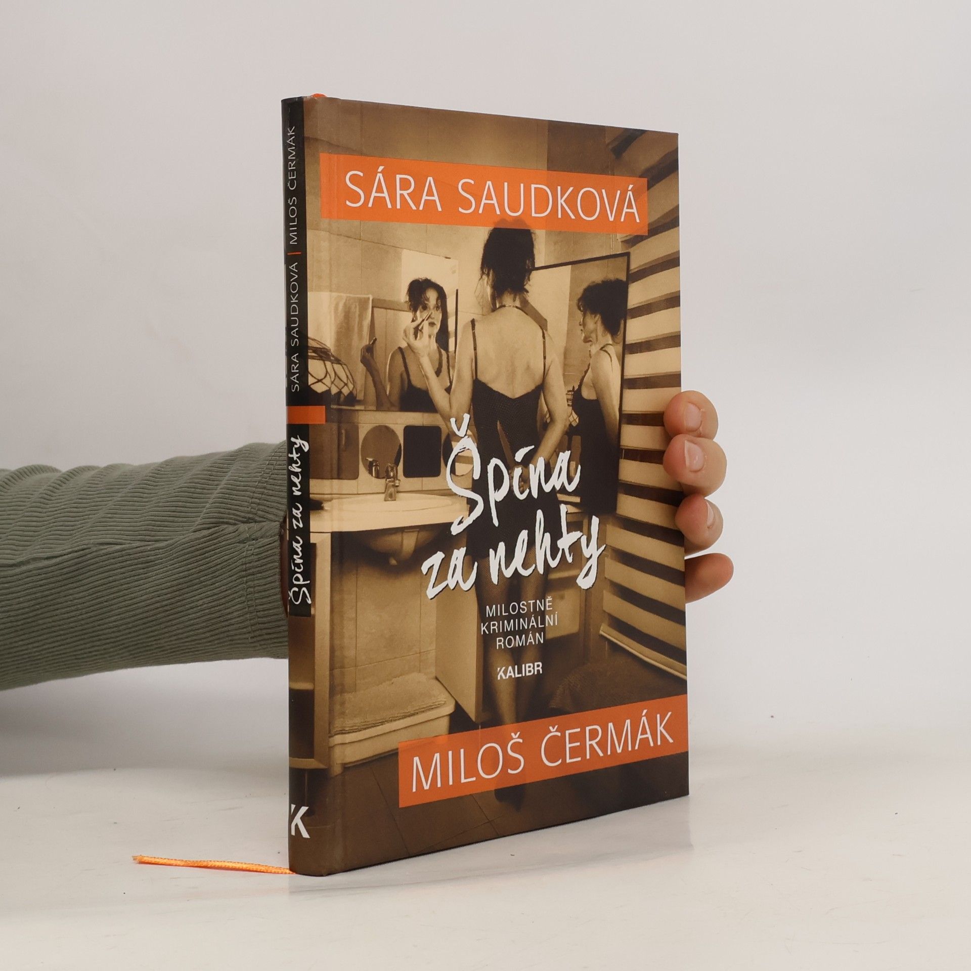 Sára Saudková Špína za nehty