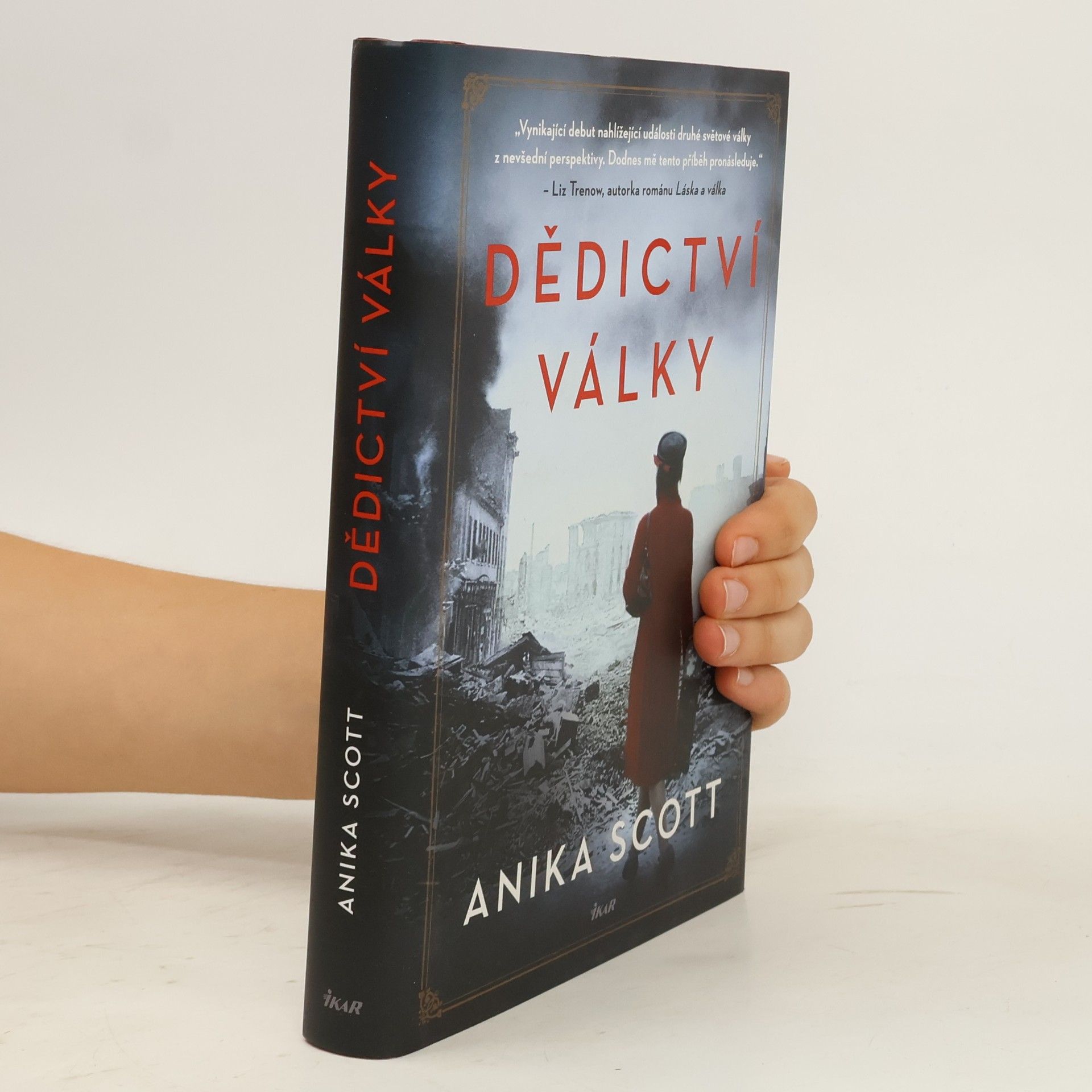 Anika Scott Dědictví války