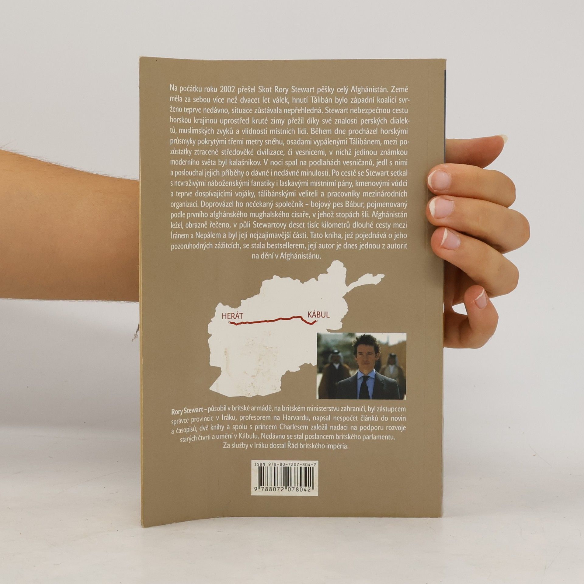 Rory Stewart Místa na půl cesty (pěšky napříč Afghánistánem)