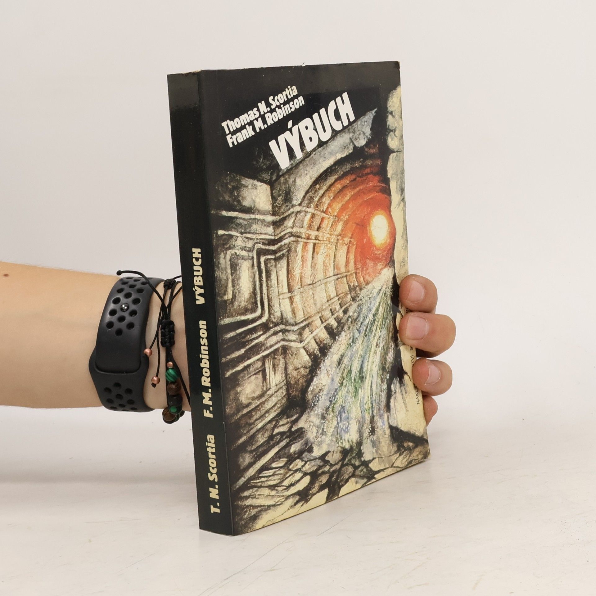 Thomas N. Scortia Výbuch