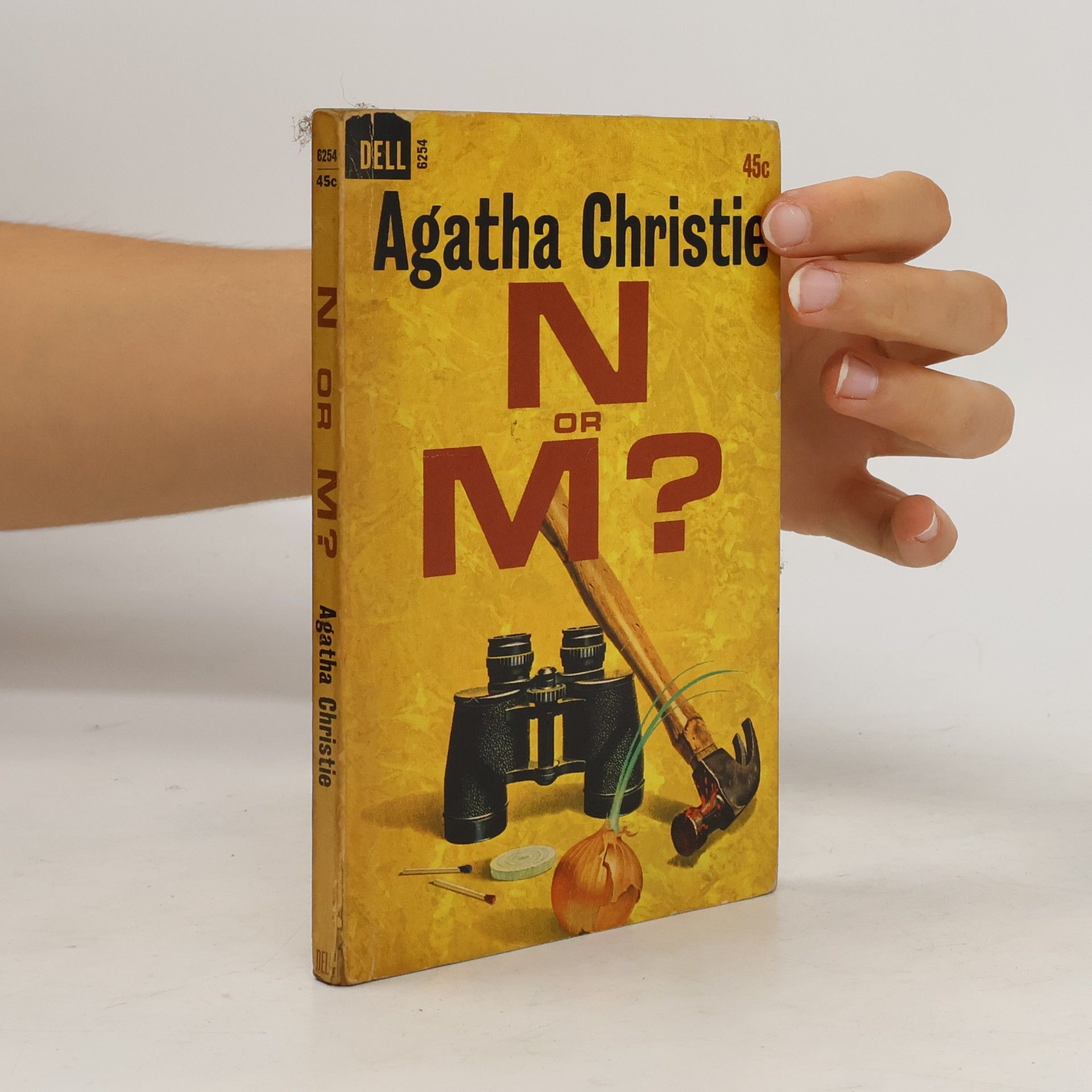 Agatha Christie N or M?