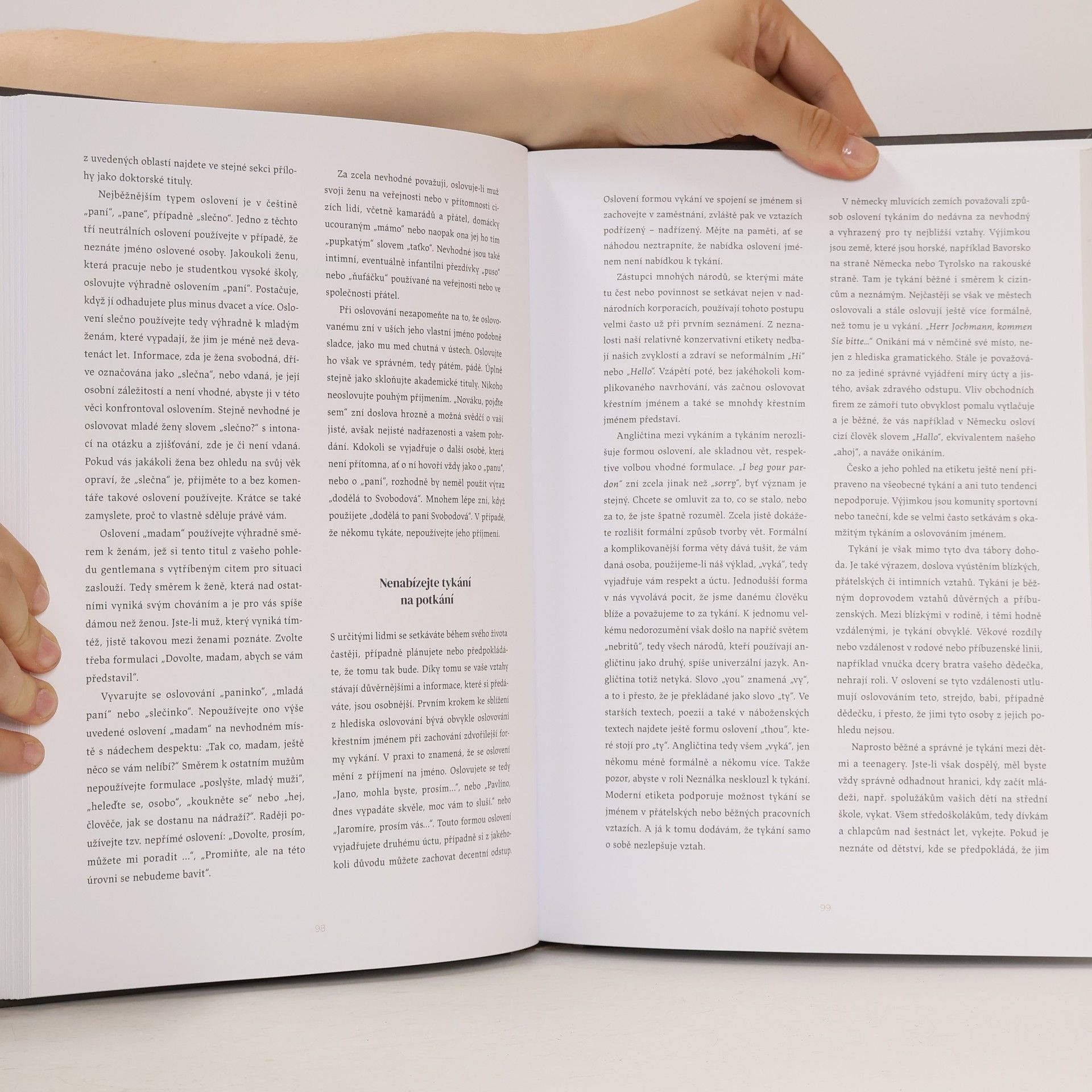 Daniel Šmíd Gentlemanual : jak získat více sebedůvěry, být úspěšnějším a lepším mužem