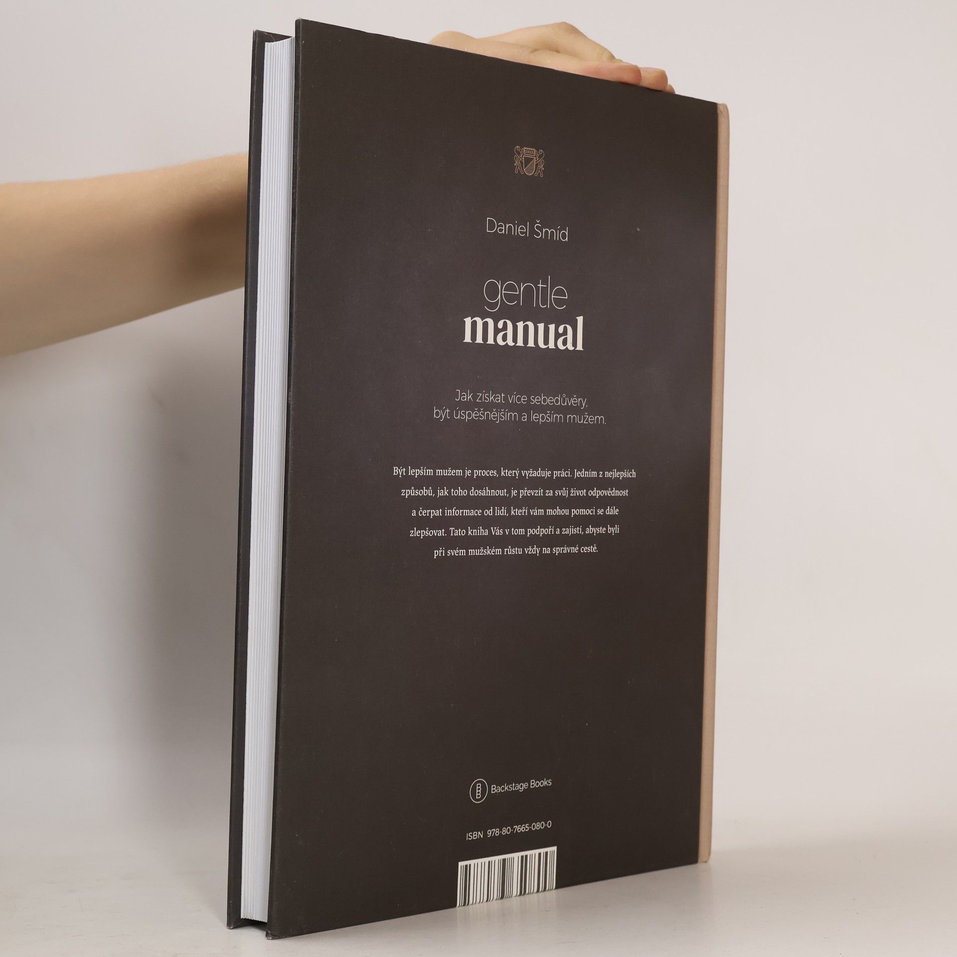 Daniel Šmíd Gentlemanual : jak získat více sebedůvěry, být úspěšnějším a lepším mužem