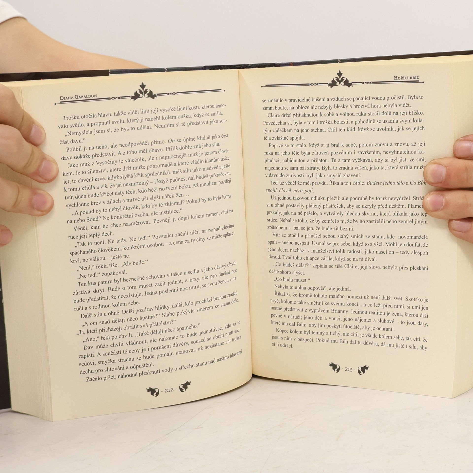 Diana Gabaldon Hořící kříž
