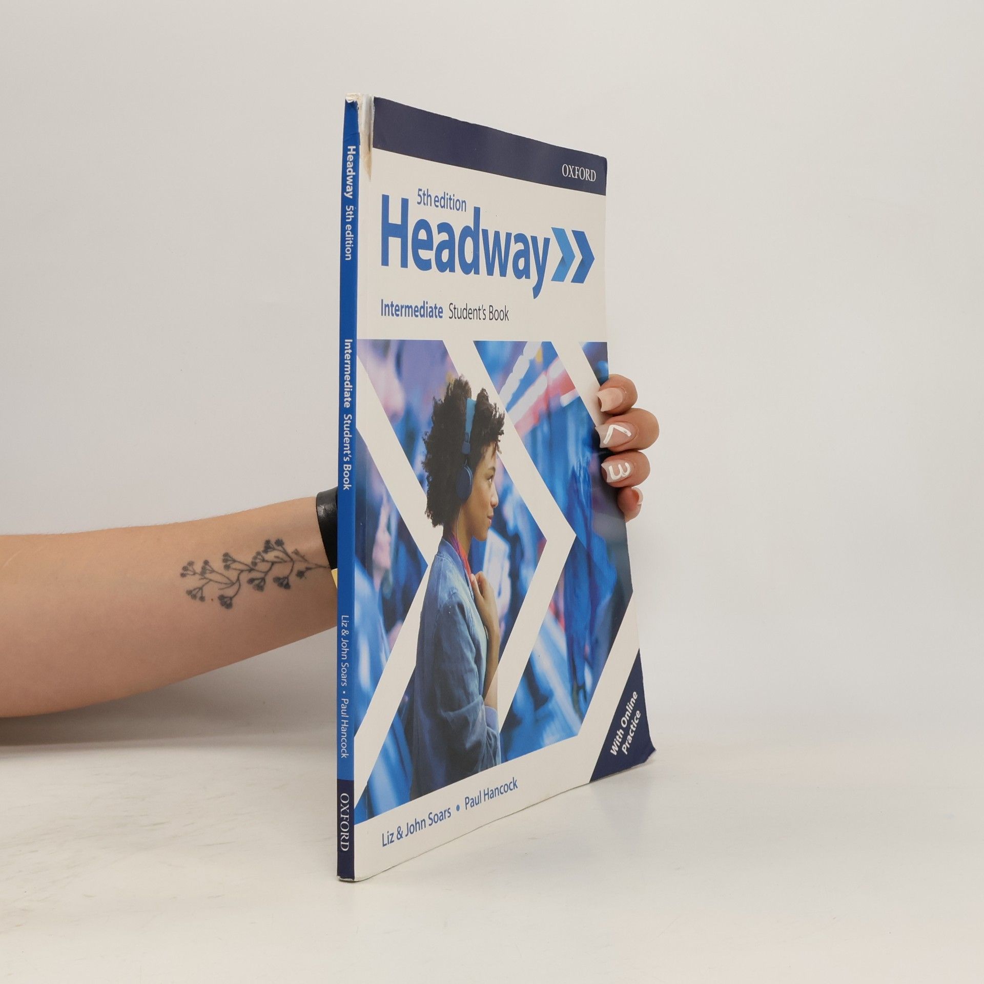 Kolektív autorov New Headway Fifth Edition Intermediate Student's Book with Online Practice