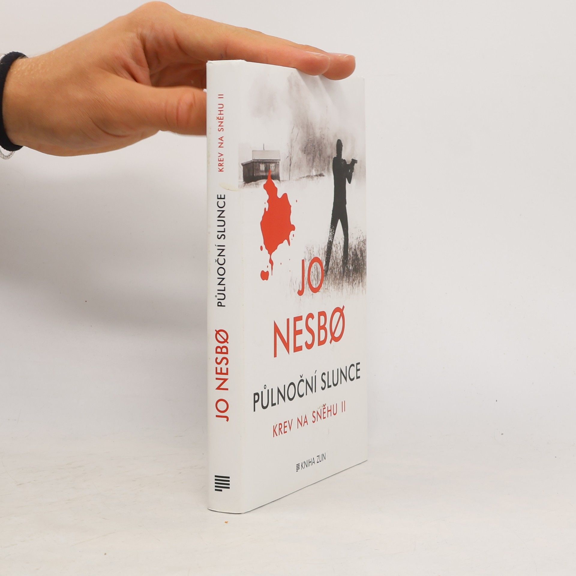 Jo Nesbø Půlnoční slunce: Krev na sněhu II