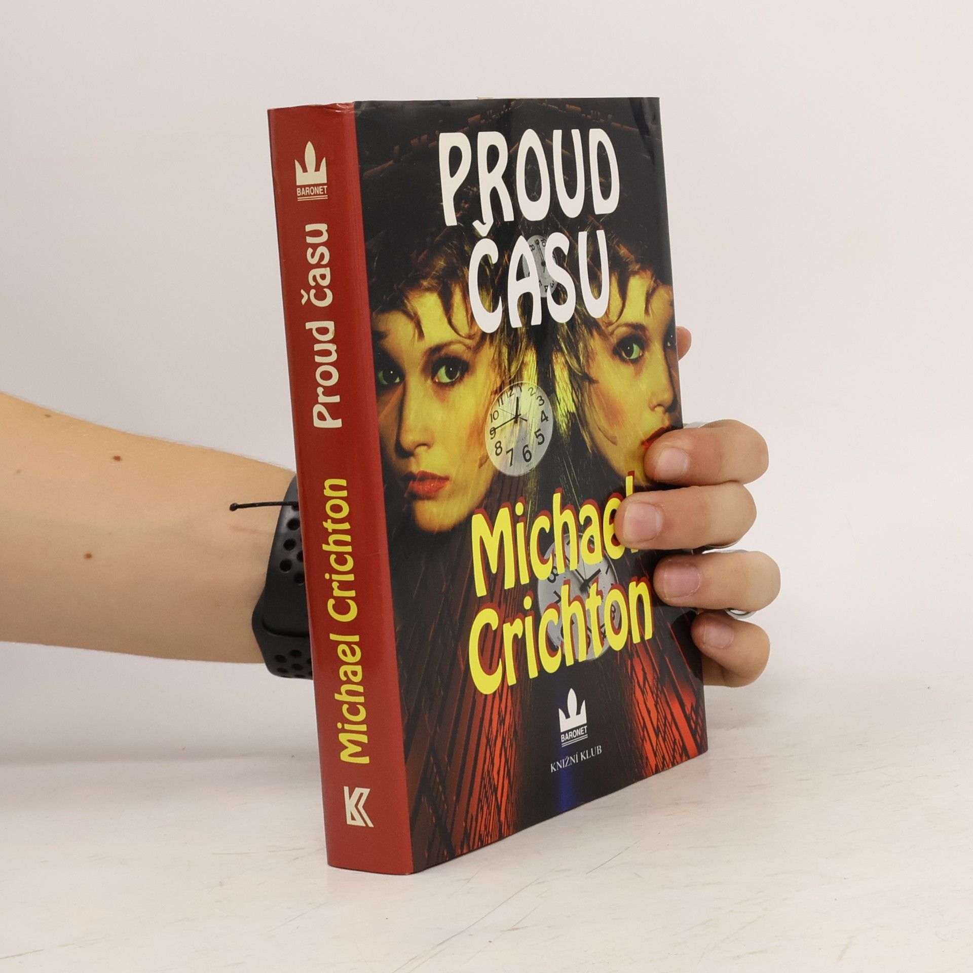 Michael Crichton Proud času