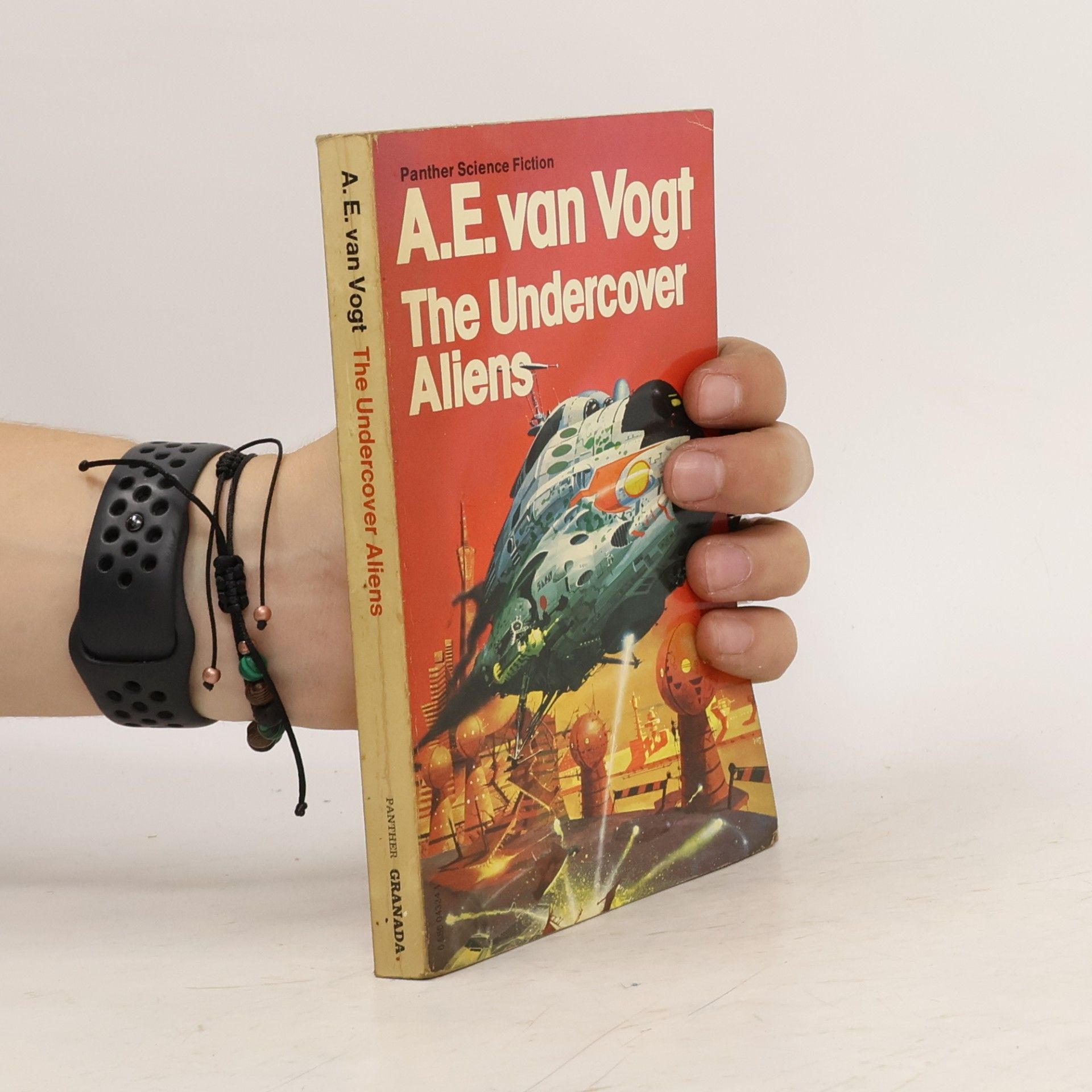 Alfred Elton van Vogt The Undercover Aliens