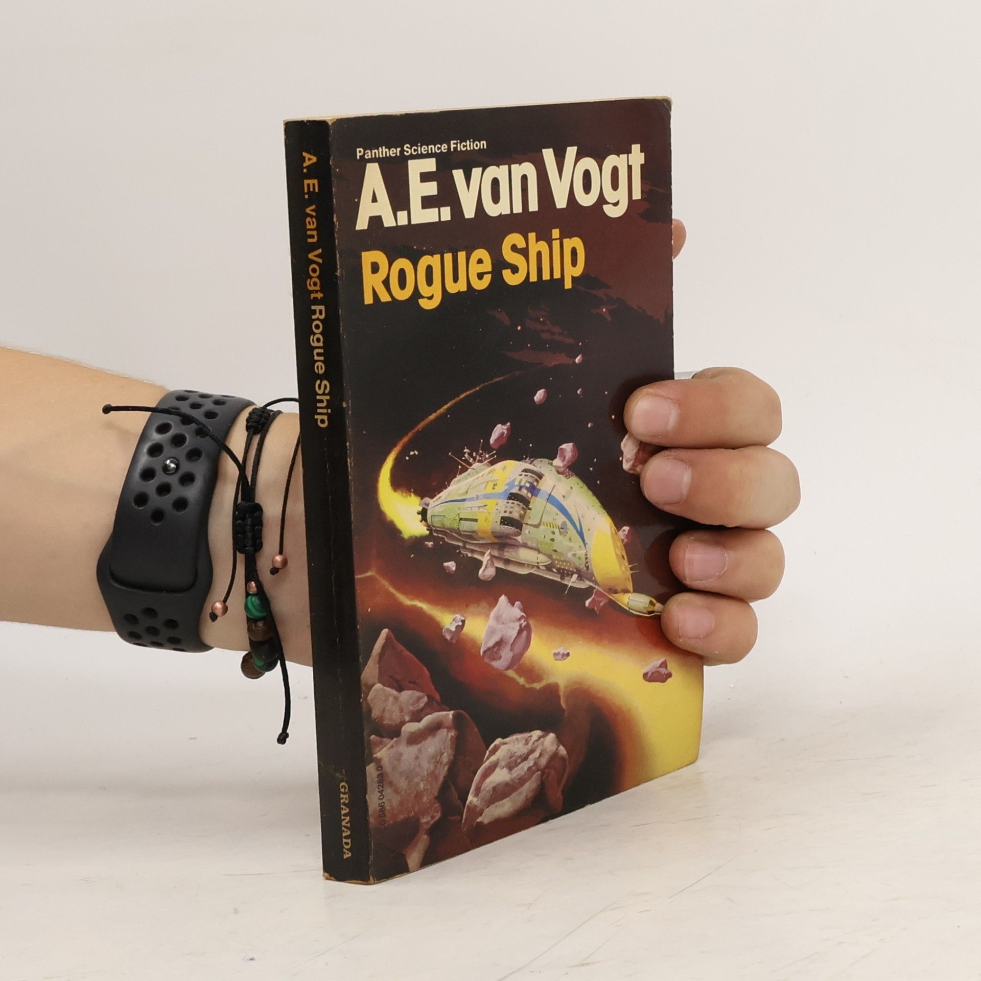 Alfred Elton Van Vogt Rogue Ship