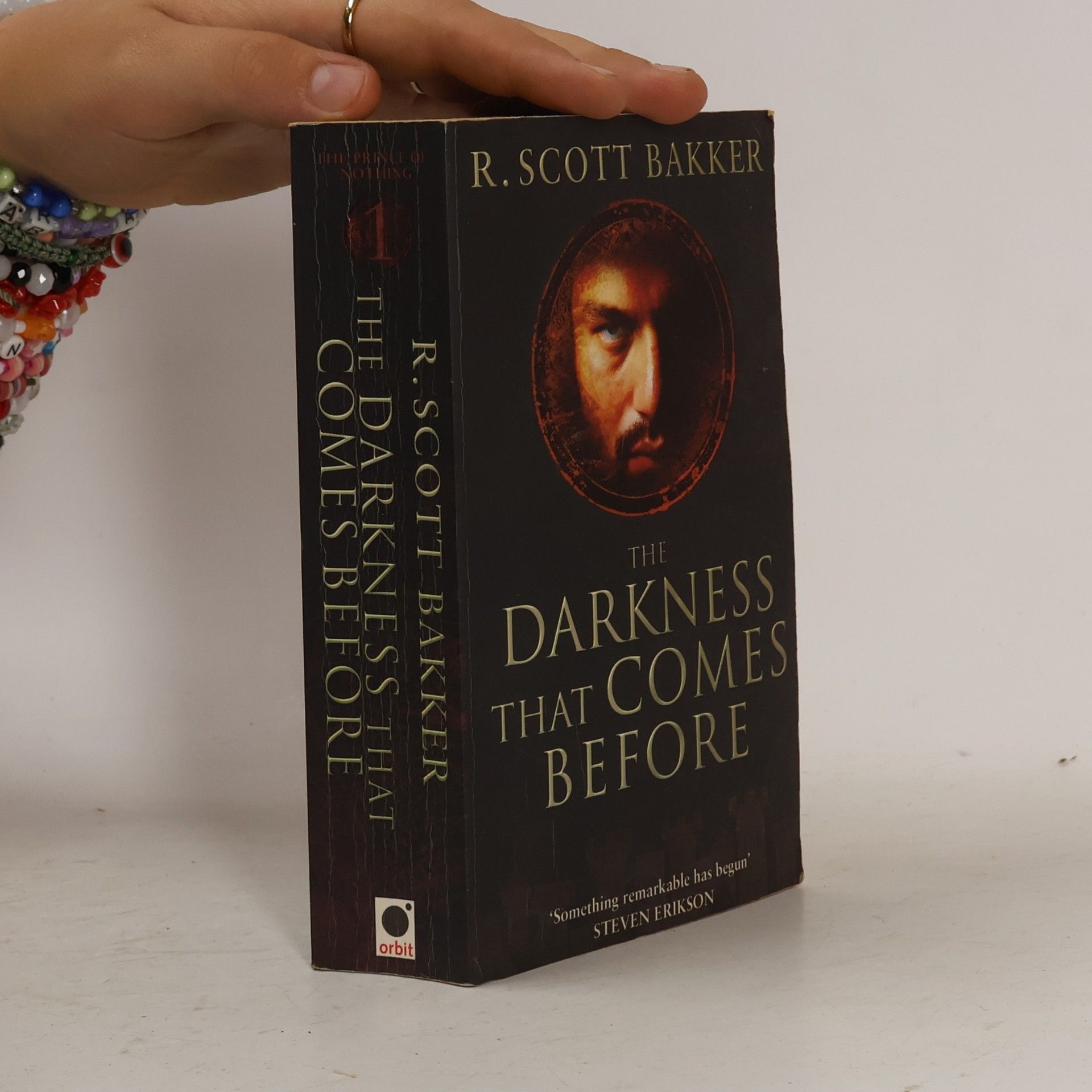 Bakker R. Scott Darkness That Comes Before