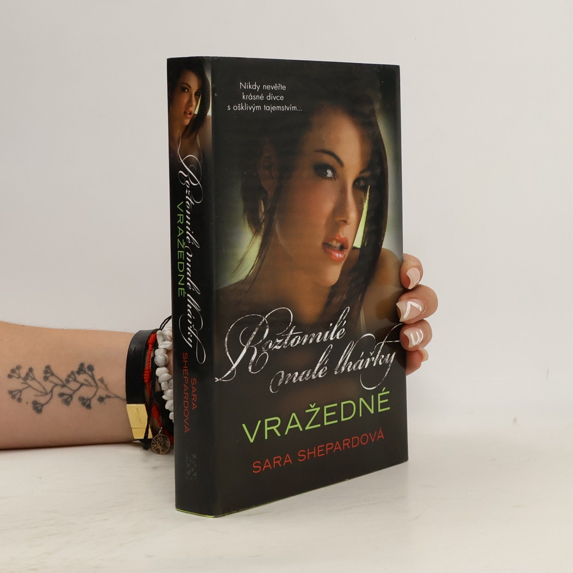 Sara Shepard Roztomilé malé lhářky: Vražedné