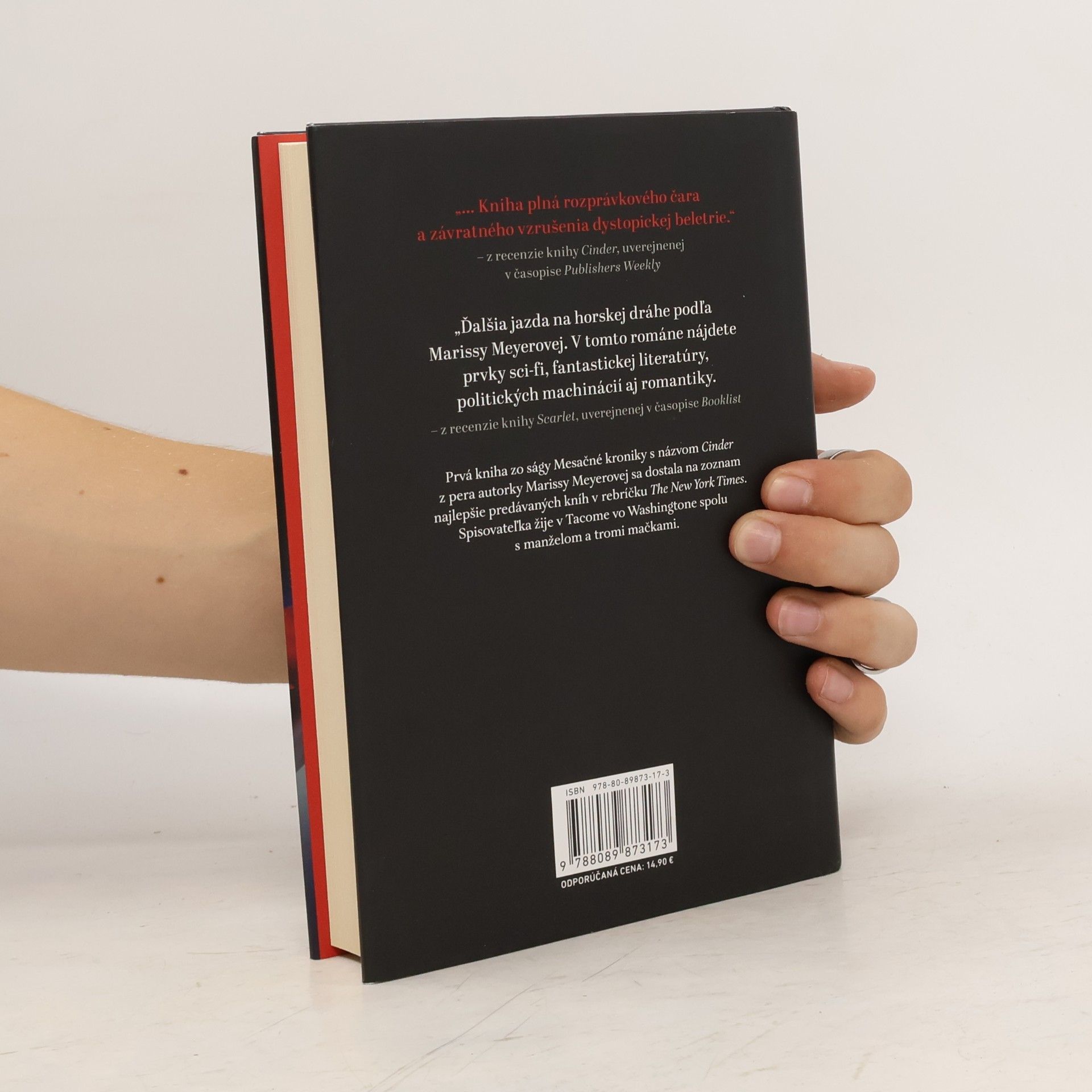 Marissa Meyer Scarlet: Mesačné kroniky