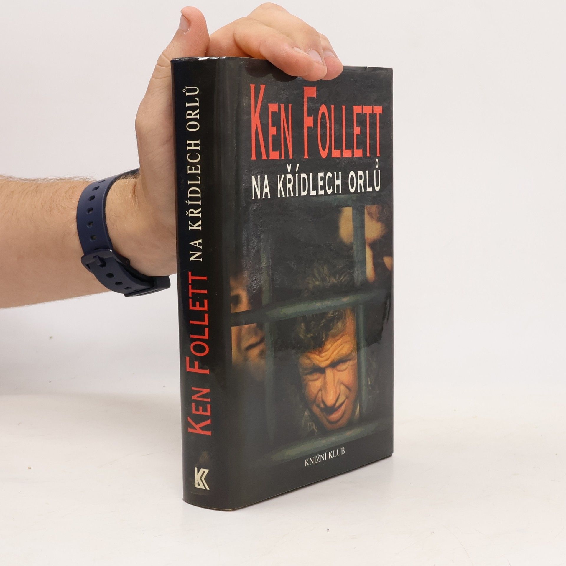 Ken Follett Na křídlech orlů