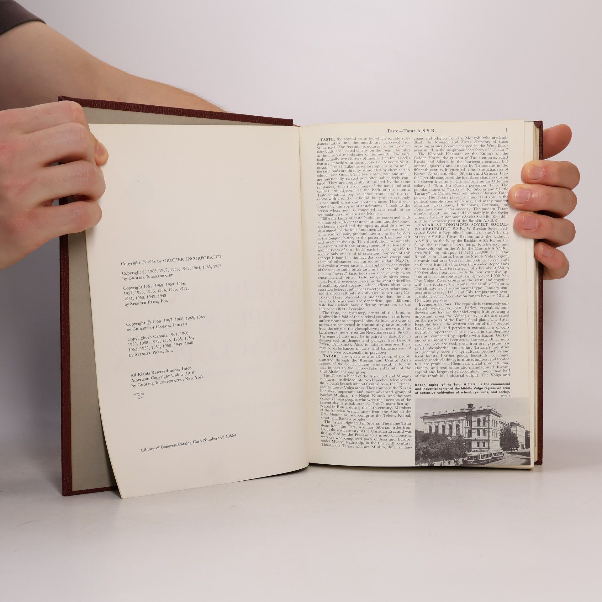 kolektiv The American Peoples Encyclopedia 18. Taste to Uruguaiana