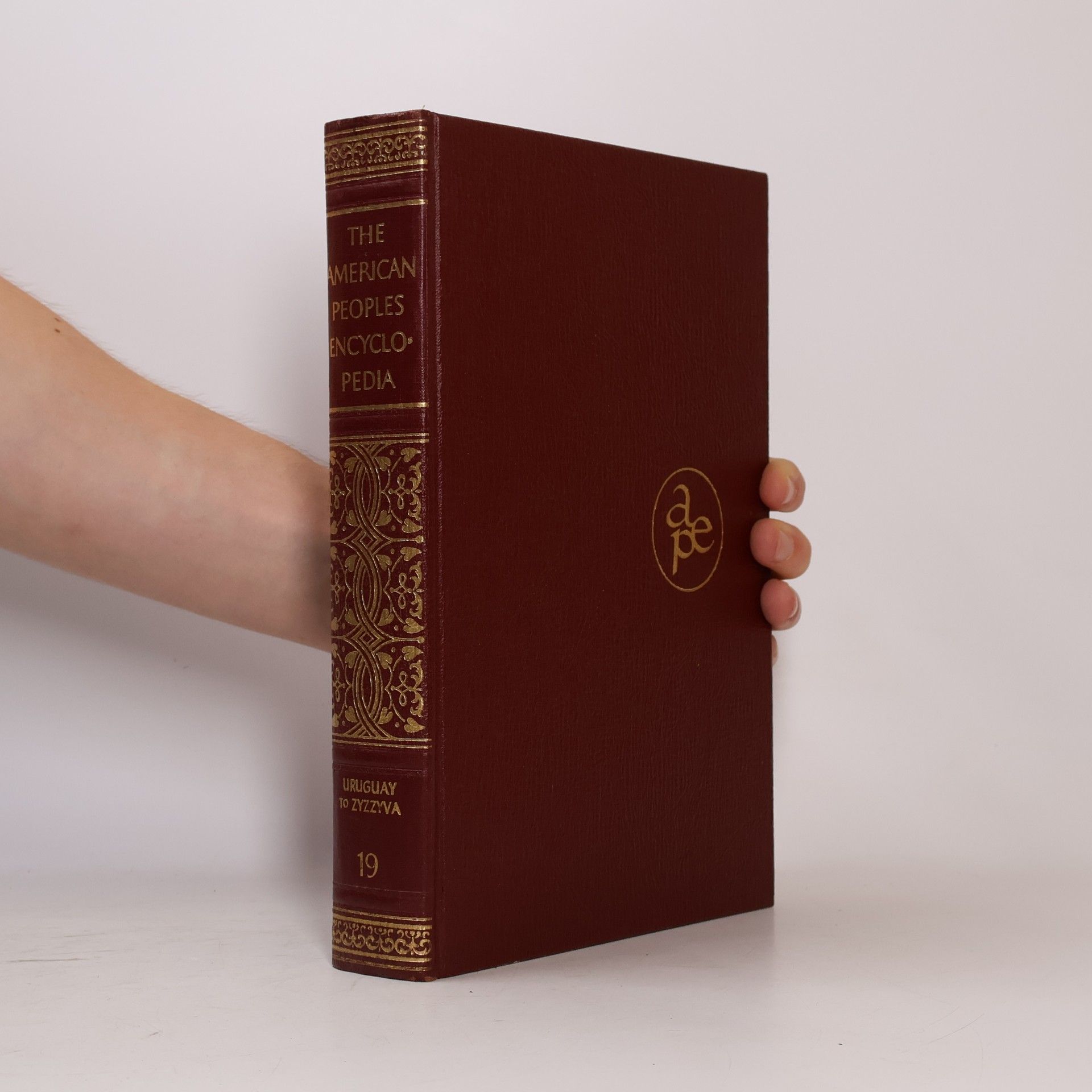 Autores varios The American Peoples Encyklopedia 19