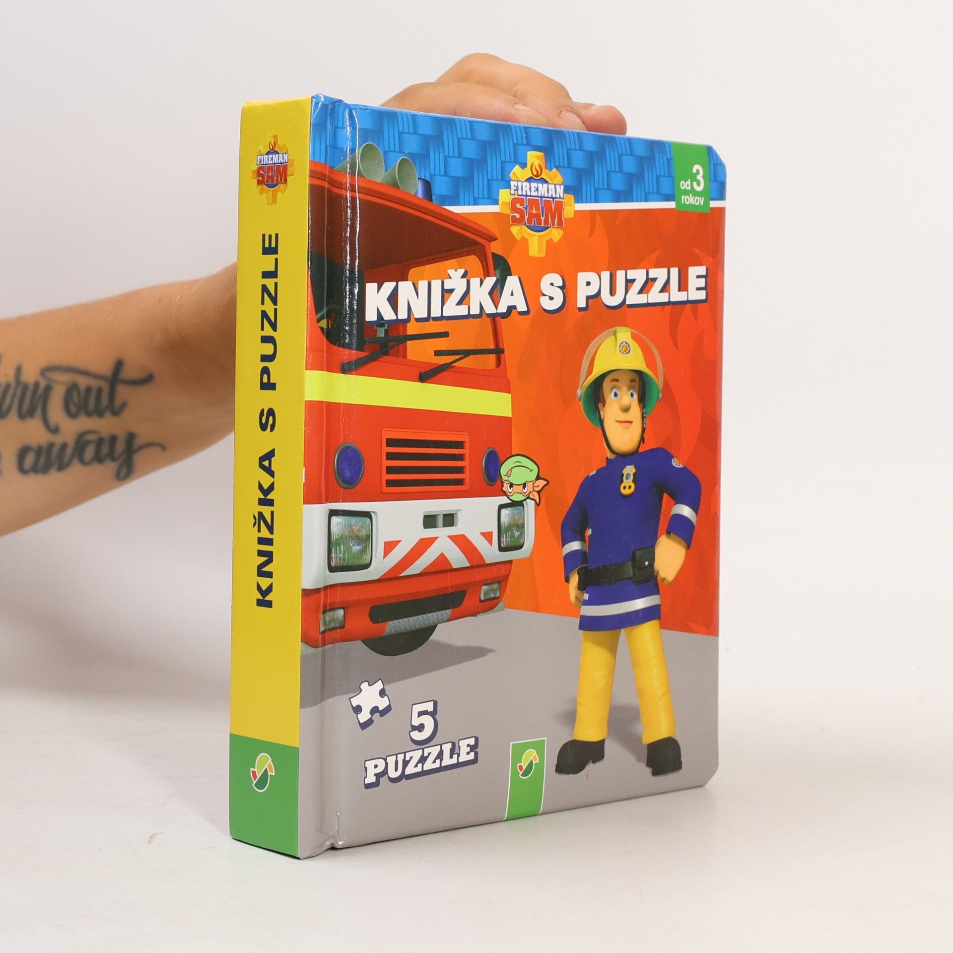 Kolektiv autorů Požárník Sam. Knížka s puzzle