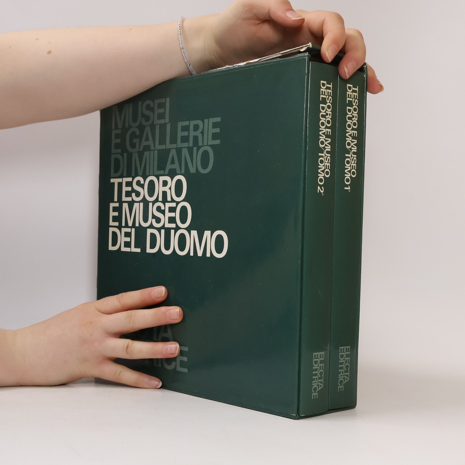 Rossana Bossaglia Musei e gallerie di Milano. Tesoro e Museo del Duomo 1-2