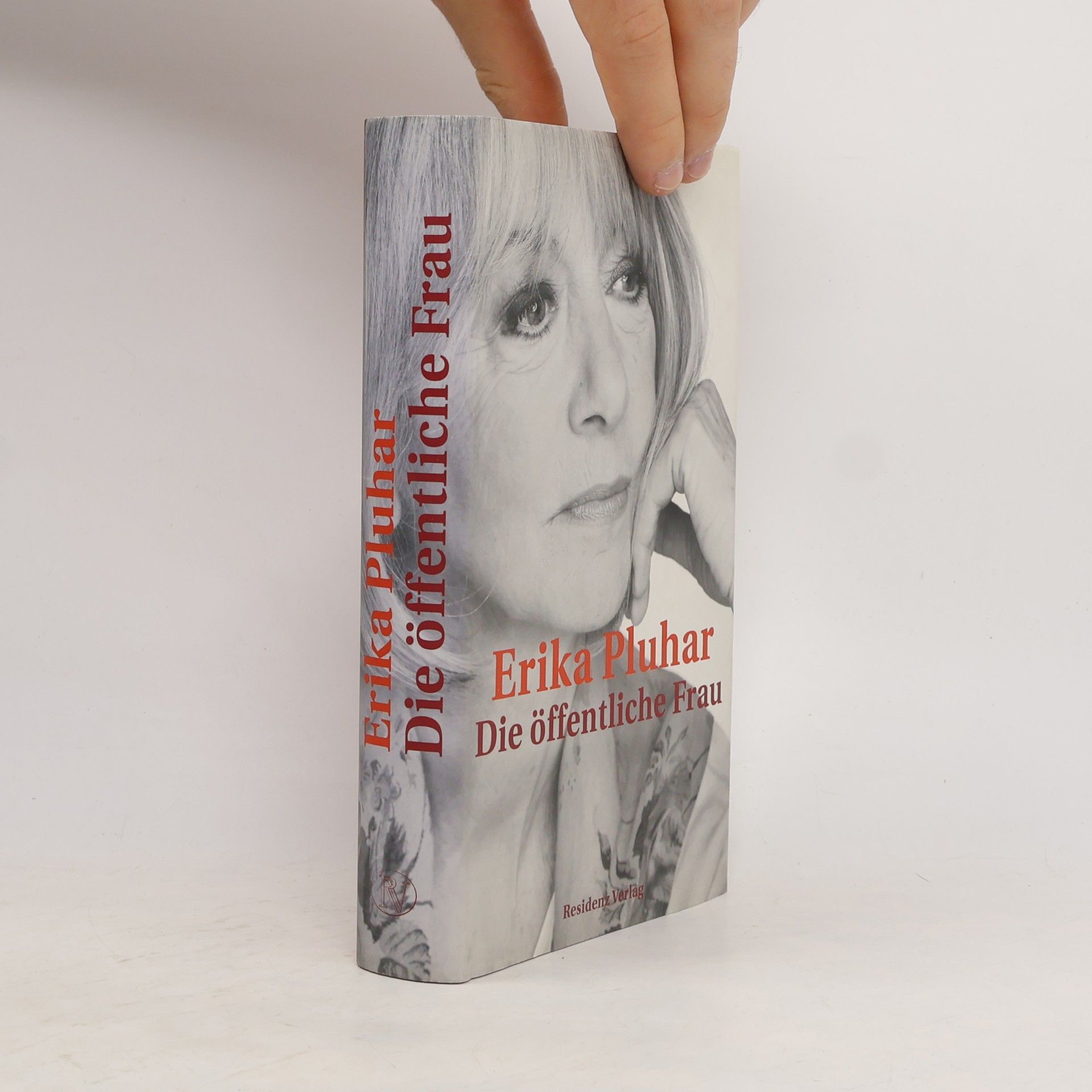 Erika Pluhar Die öffentliche Frau : eine Rückschau