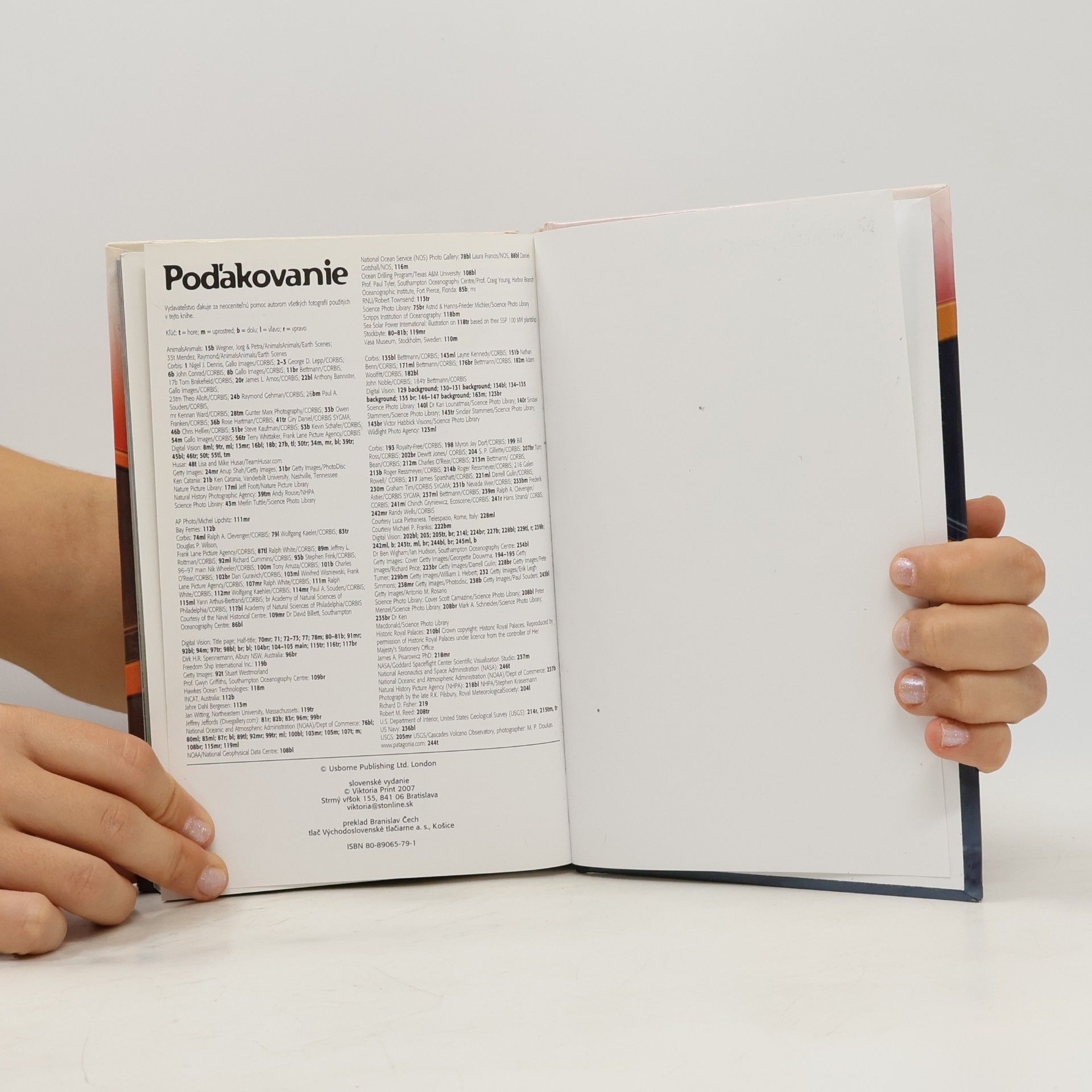 Collectif d'auteurs Fakty a rekordy pre cool školáka