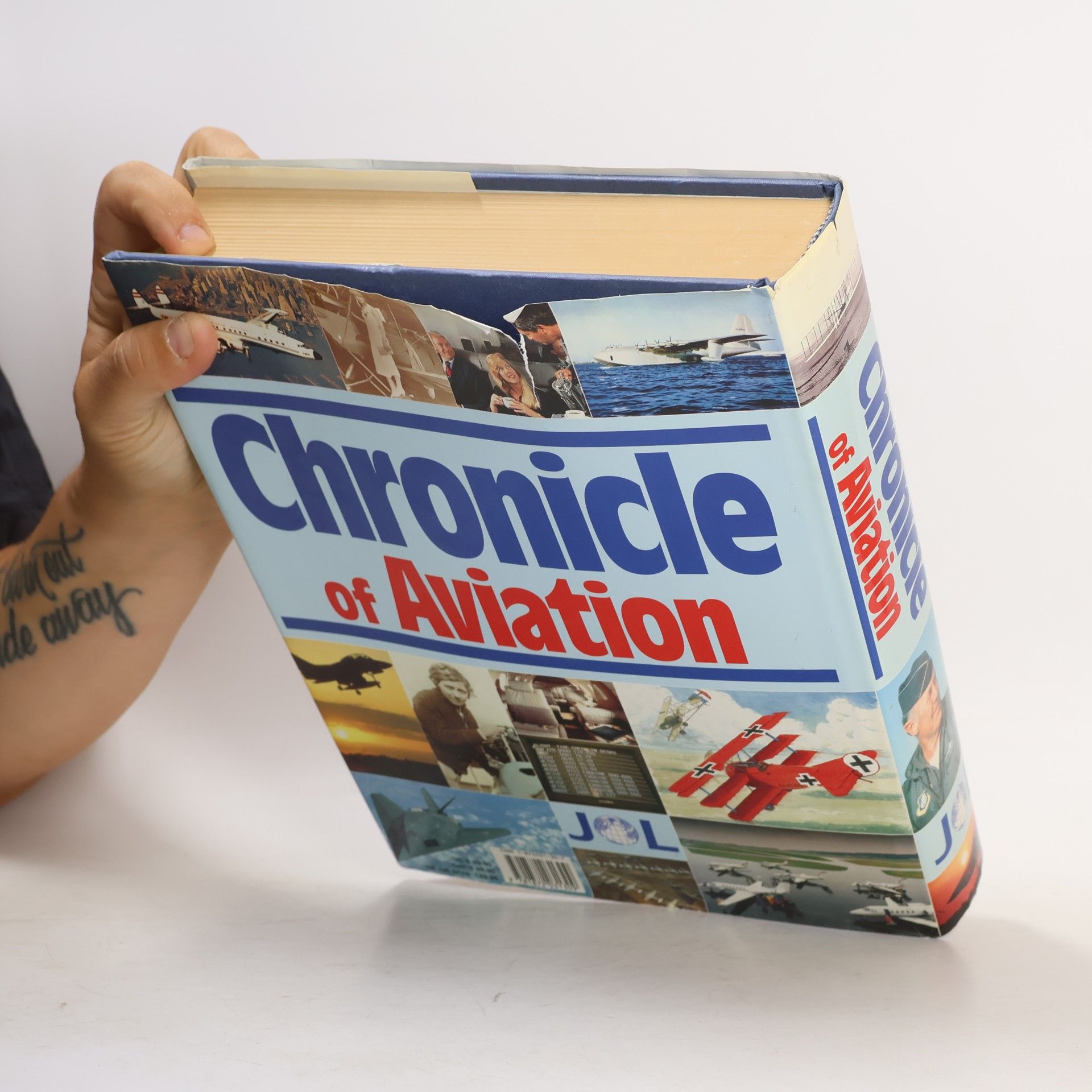 Bill Gunston Chronicle of aviation