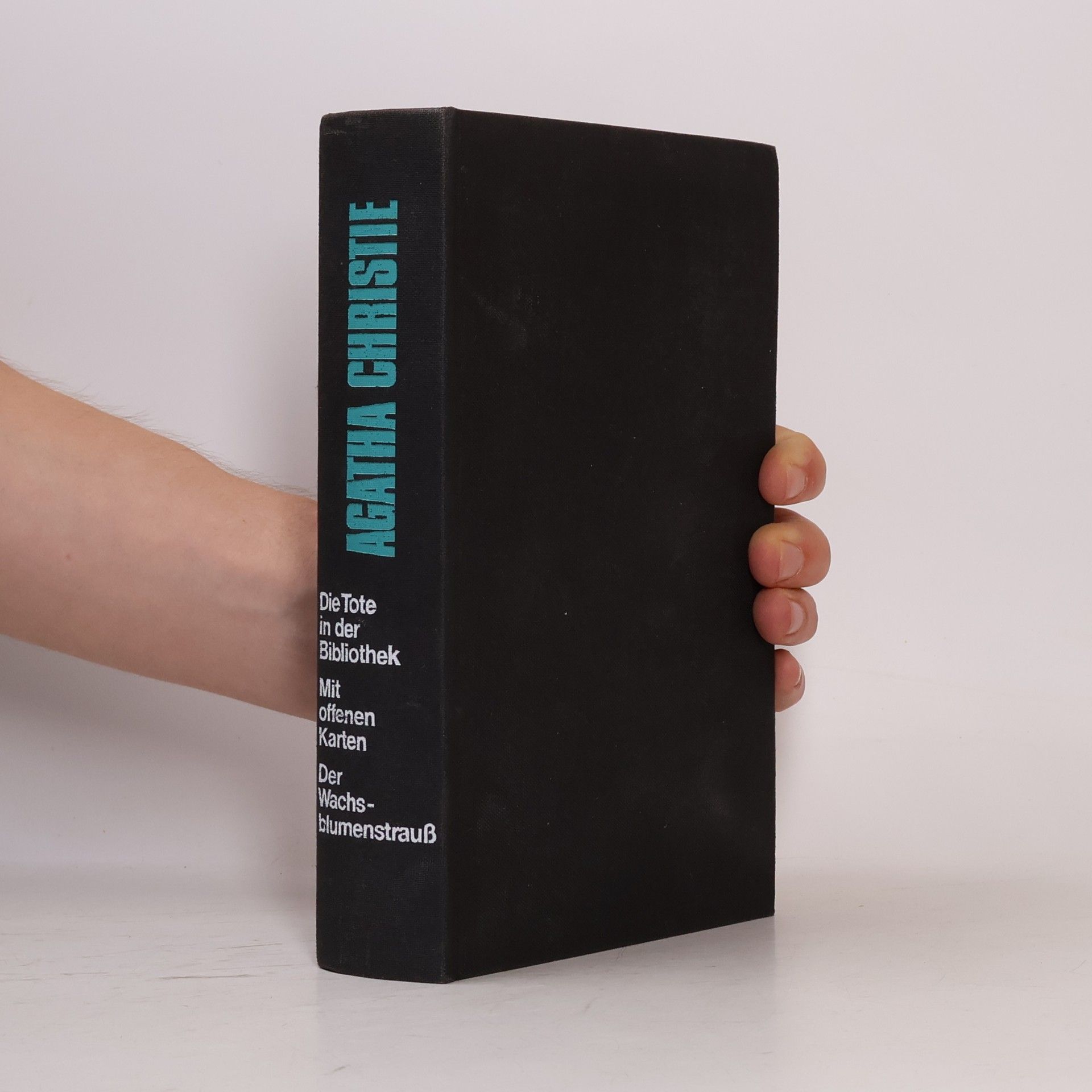 Agatha Christie Die Tote in der Bibliothek, Mit offenen Karten, Der Wachsblumensrauß